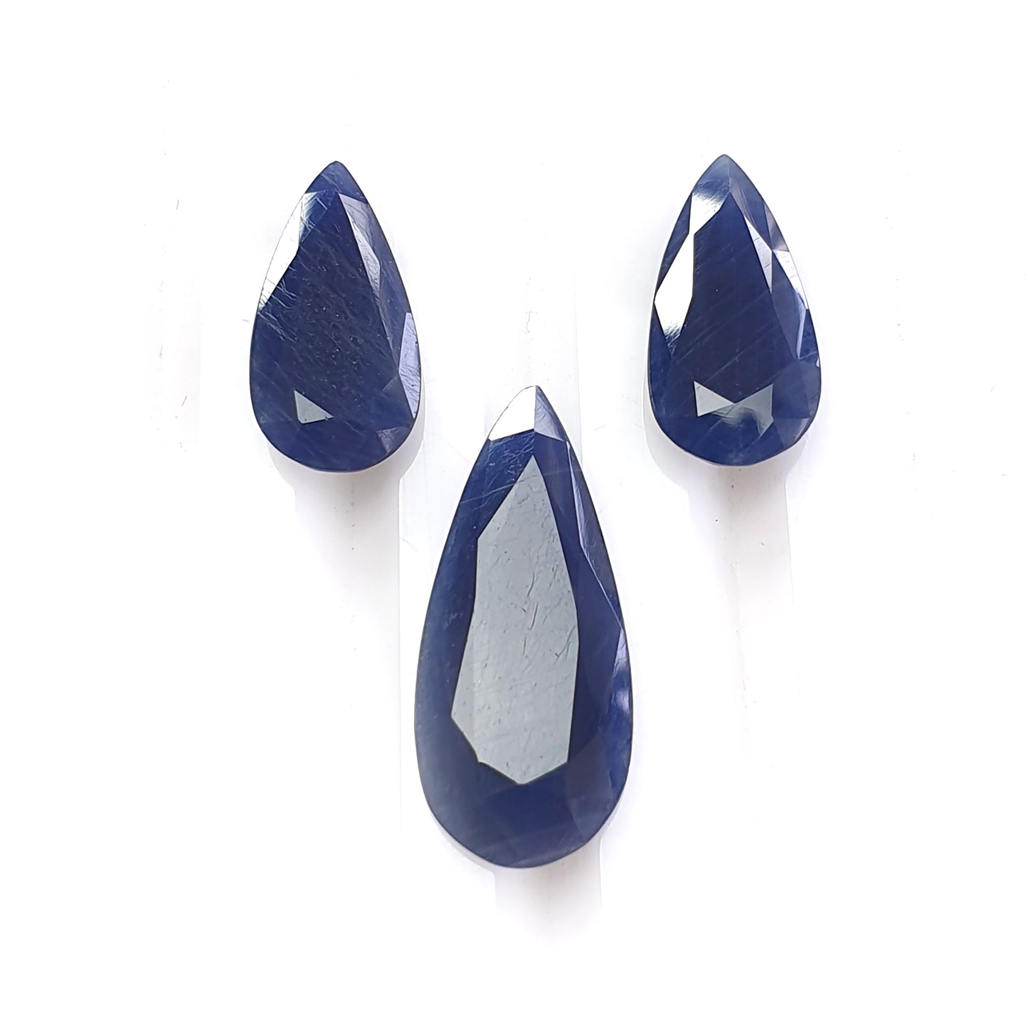 Blue Sapphire Gemstone Faceted Cut
