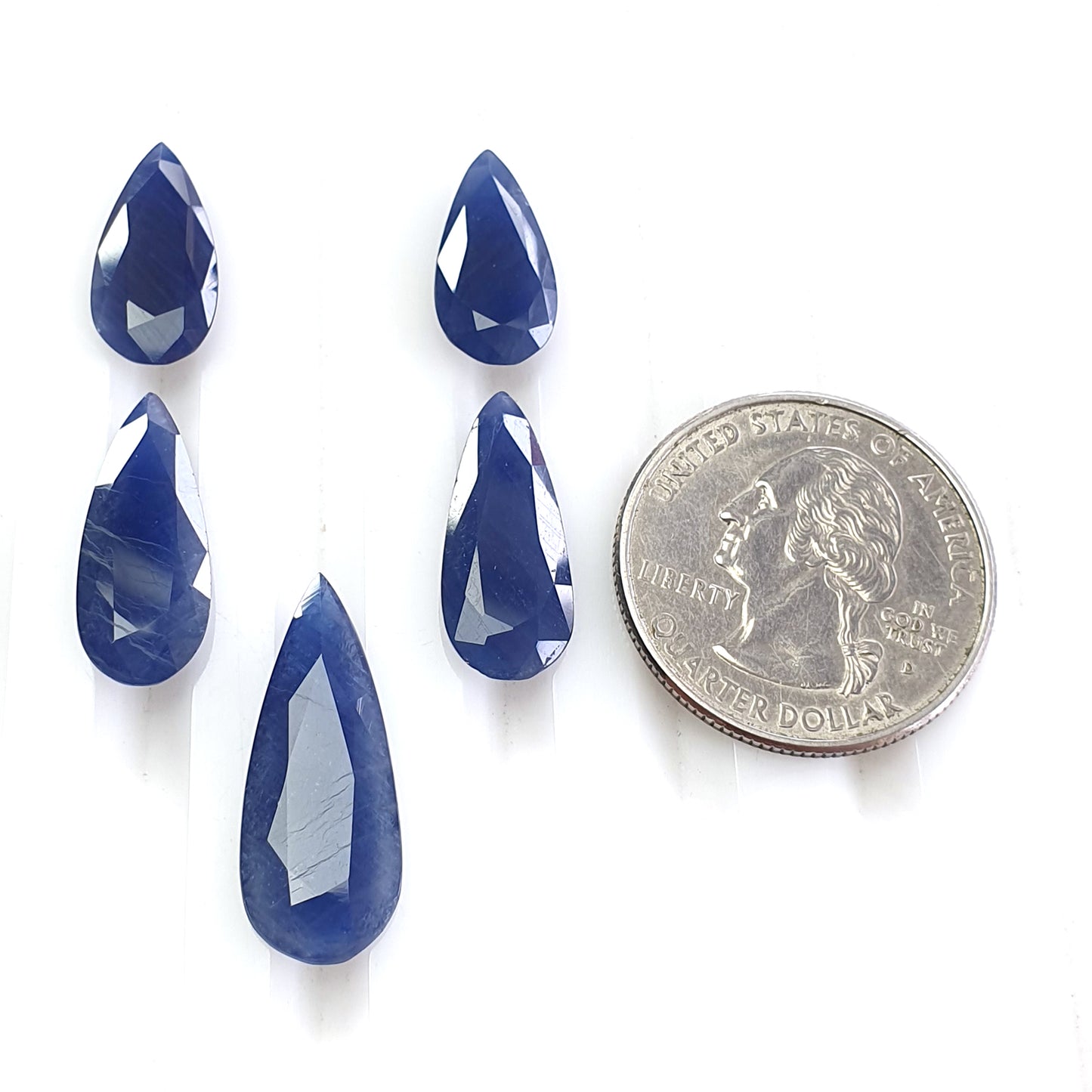 blauer Saphir-Edelstein
