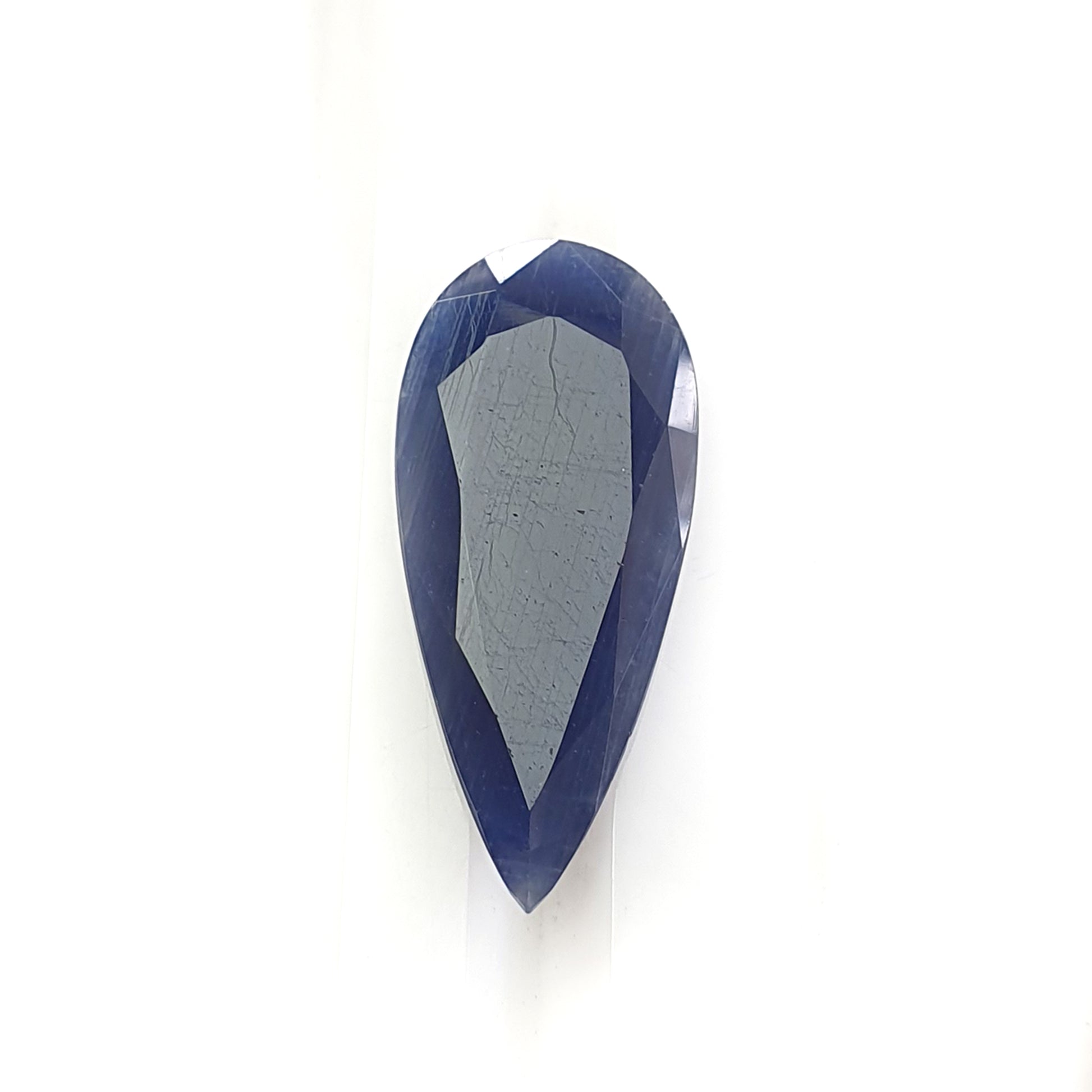 zaffiro blu per gioielli