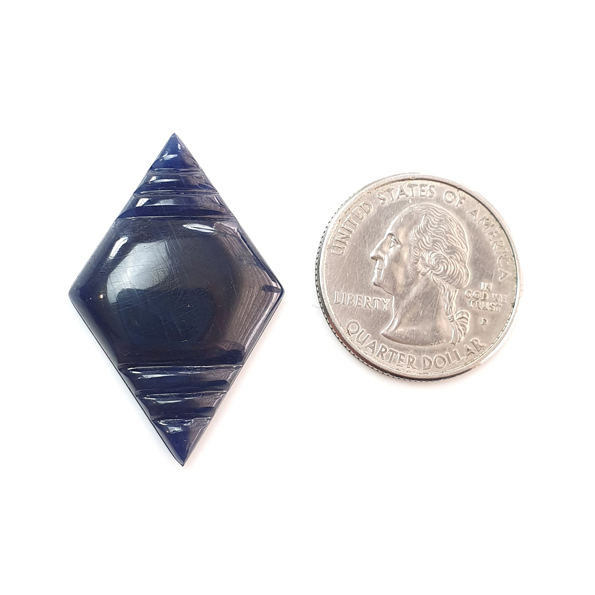 天然未经处理的宝石蓝宝石