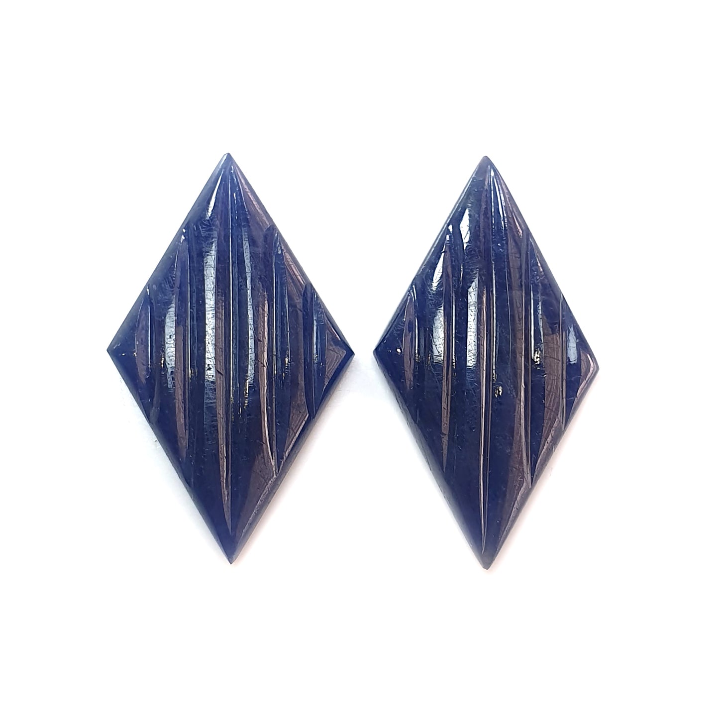 sapphire carving gemstone