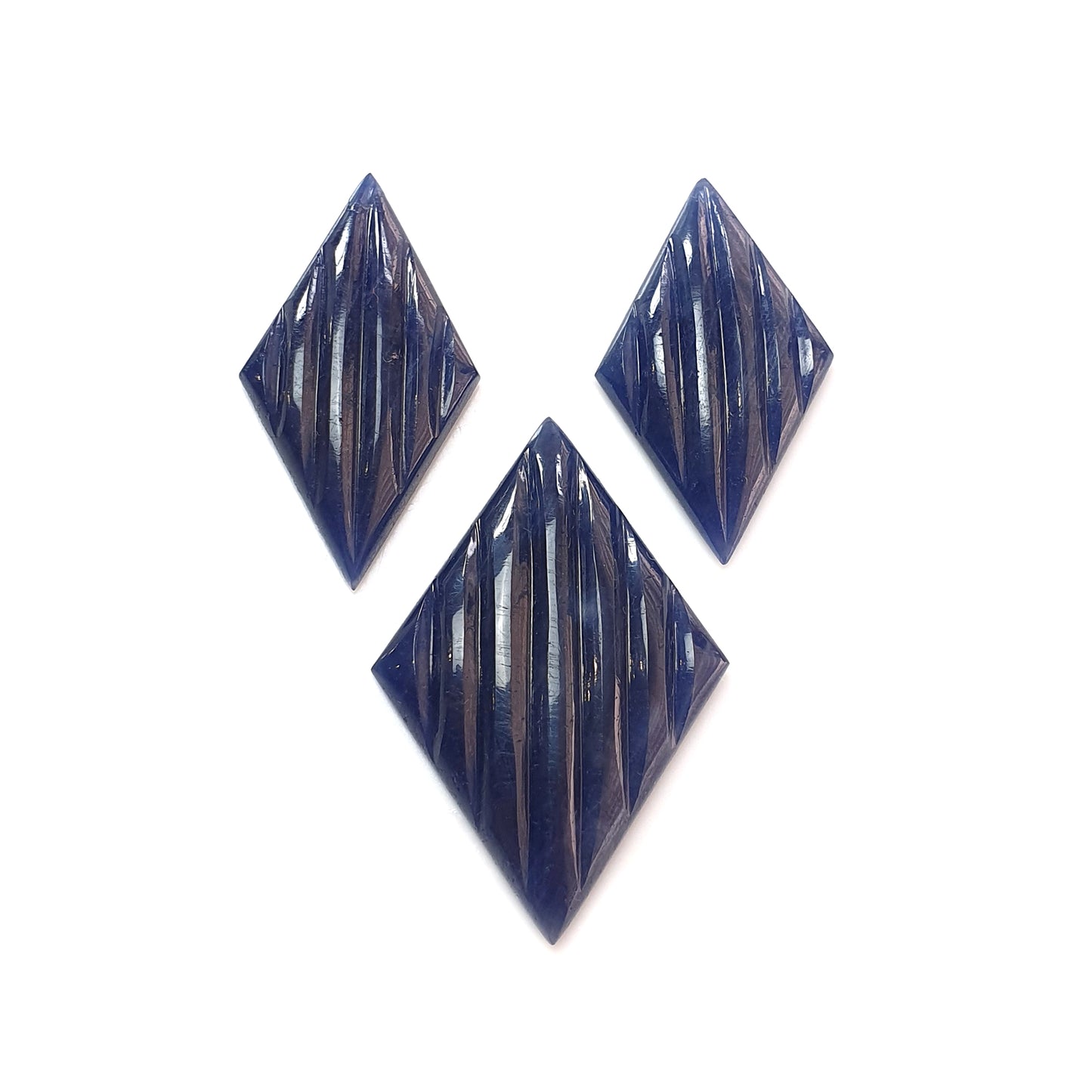 blue sapphire carving gemstone