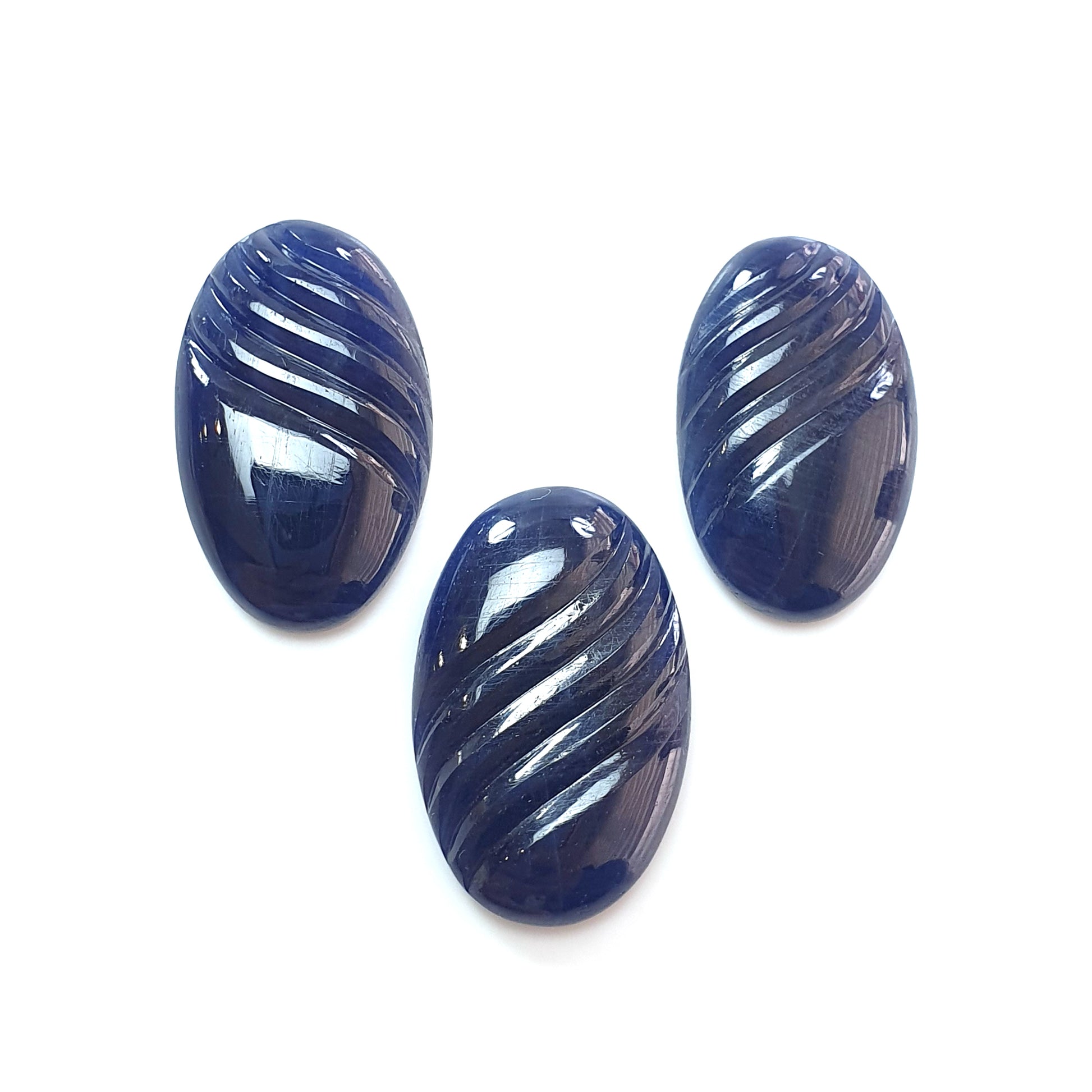blue sapphire carving gemstone