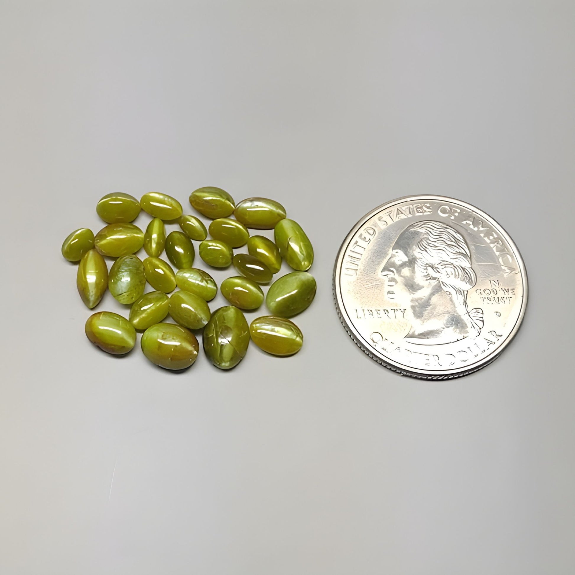 natürlicher Katzenaugen-Edelstein