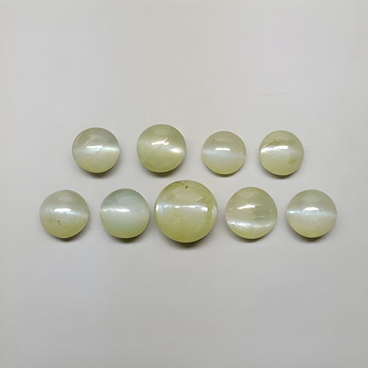 cat's eye cabochon gemstone