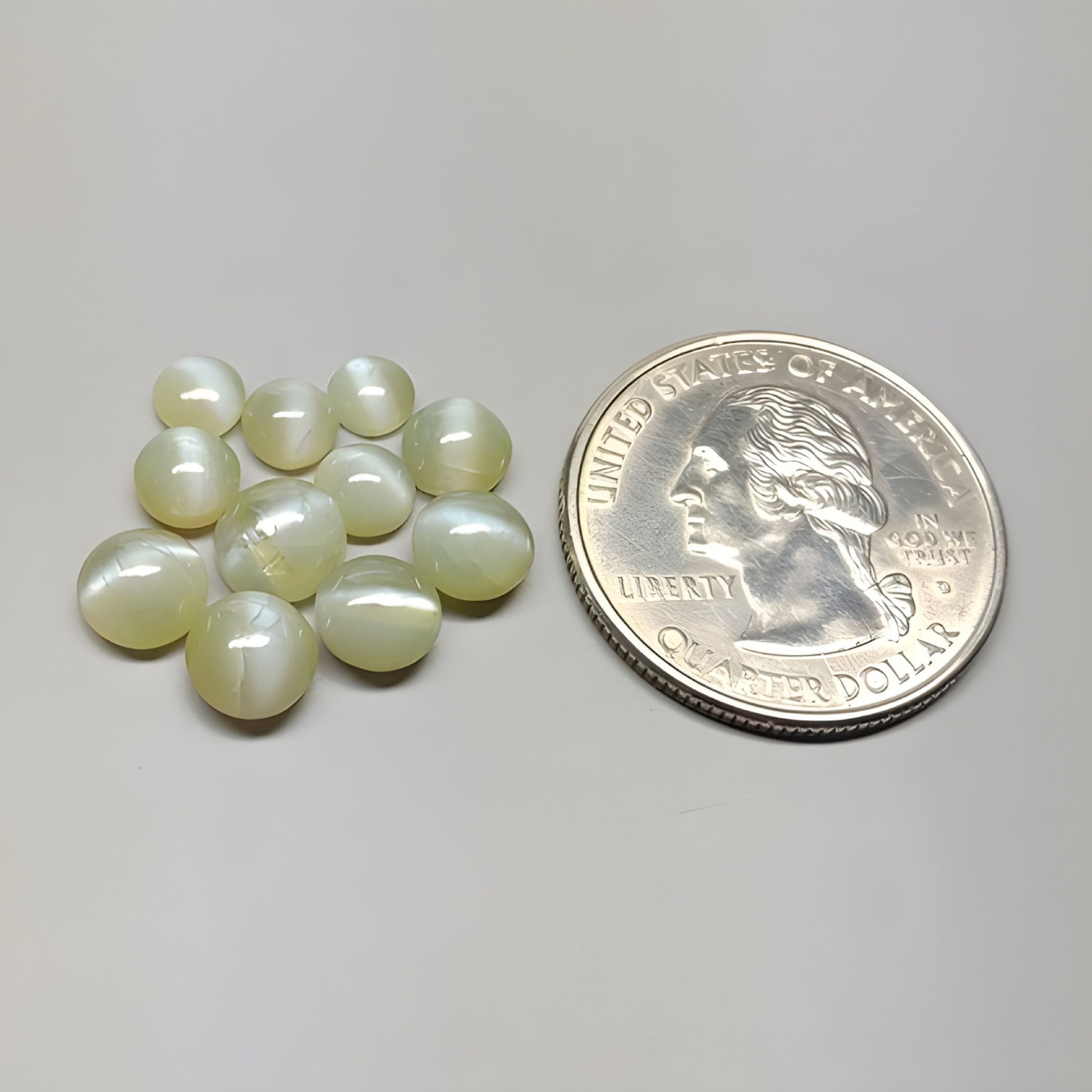 宝石用キャッツアイ