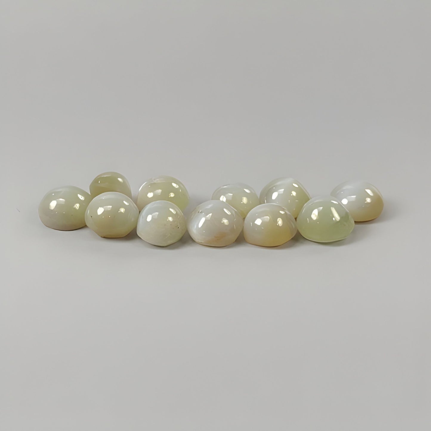 pietra preziosa naturale occhio di gatto