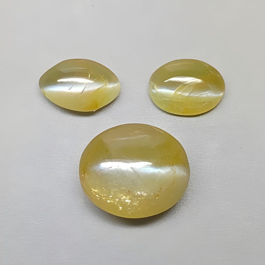 cat's eye cabochon gemstone