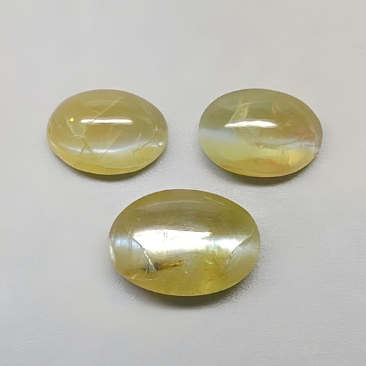 cat's eye cabochon gemstone