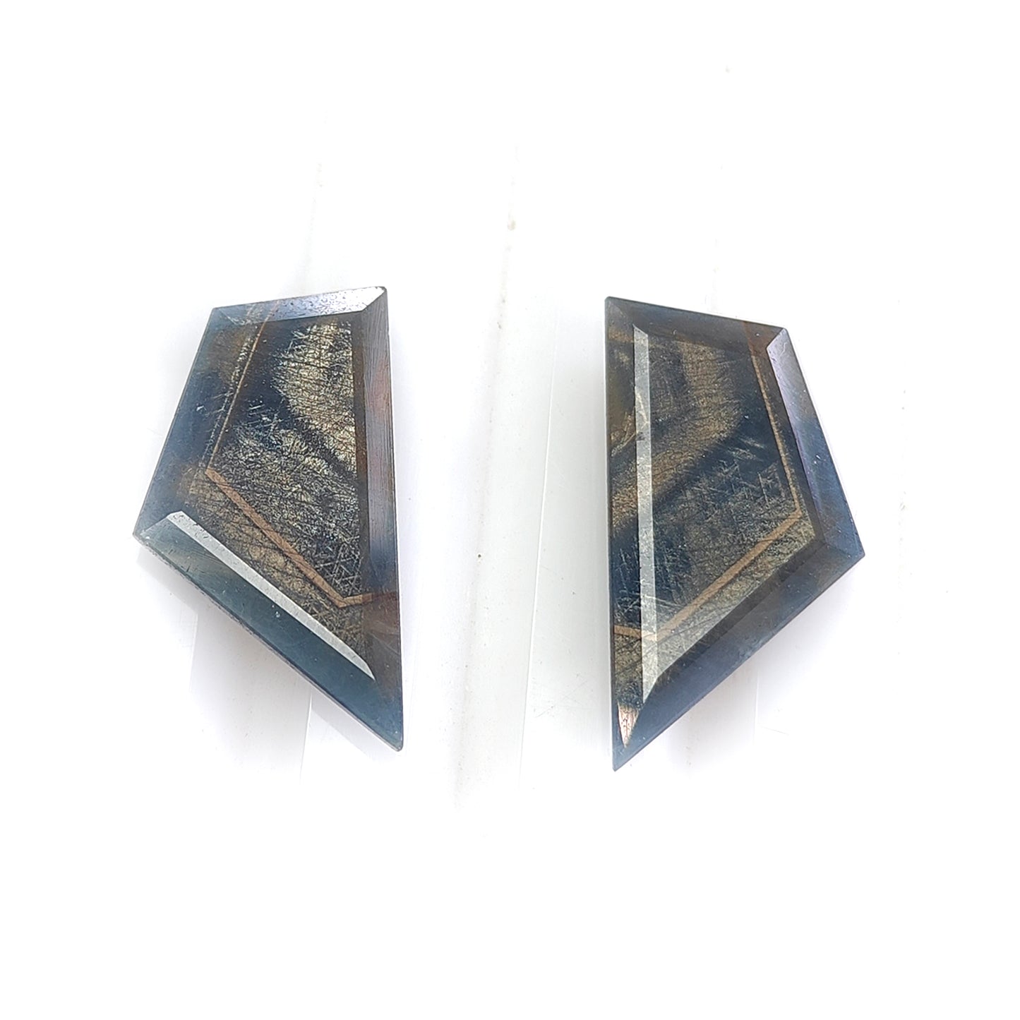 Sapphire Fcaeted Cut Gemstone