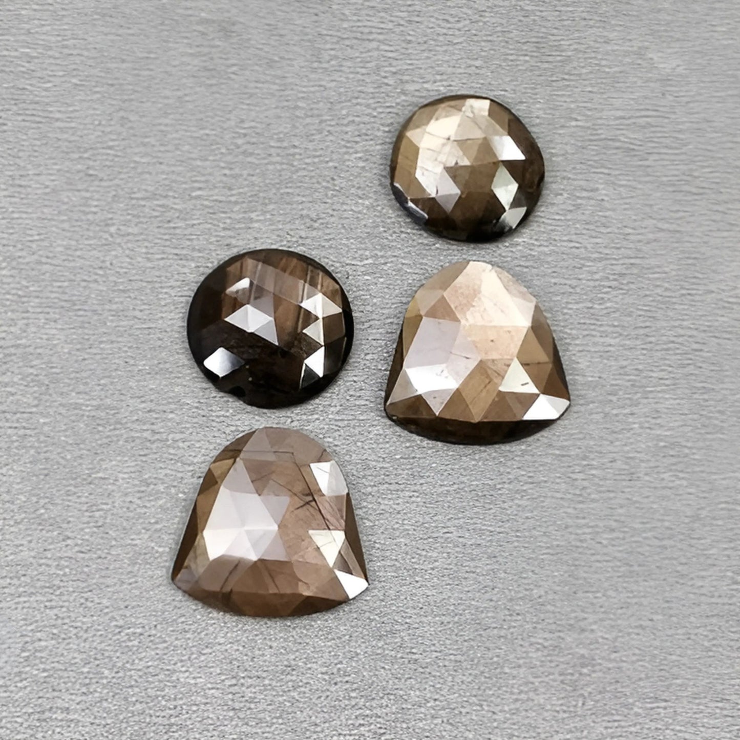 natürlicher unbehandelter Saphir