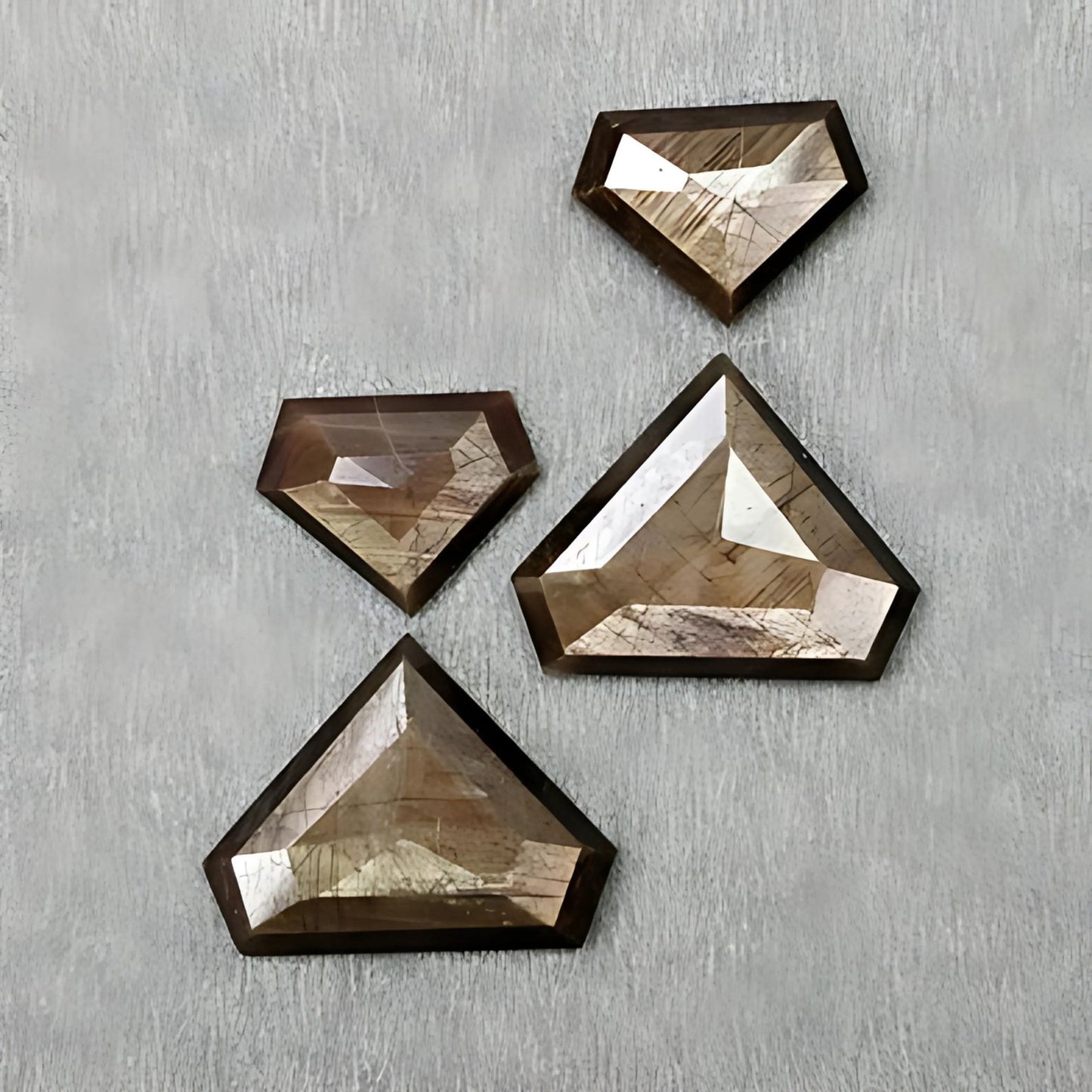 天然未処理サファイア