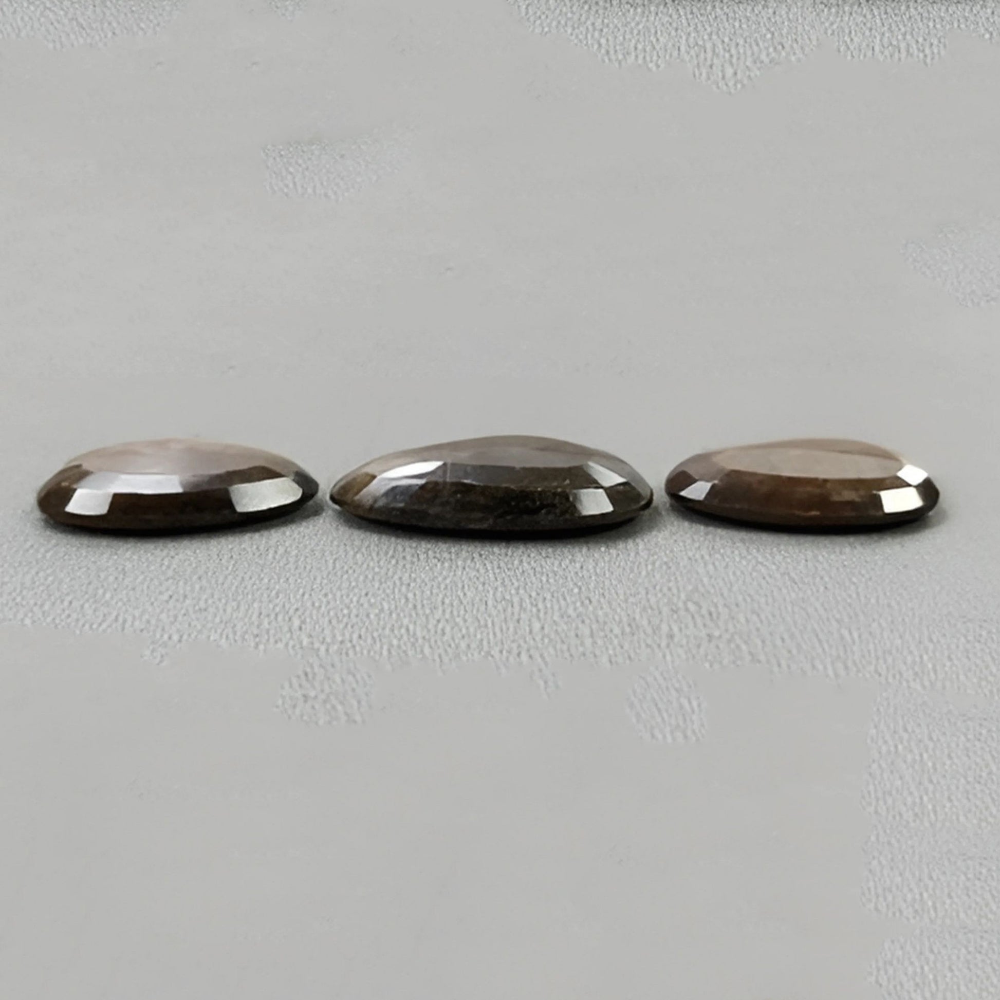 saphir taille facettée