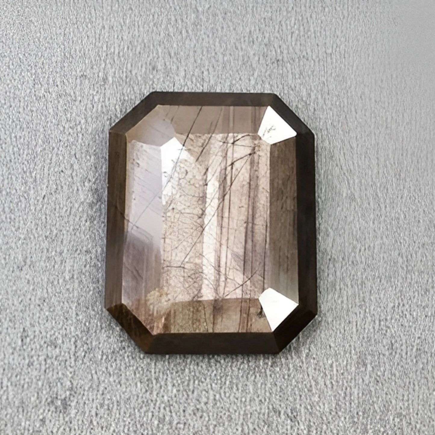 チョコレートサファイア六角形ファセットカット
