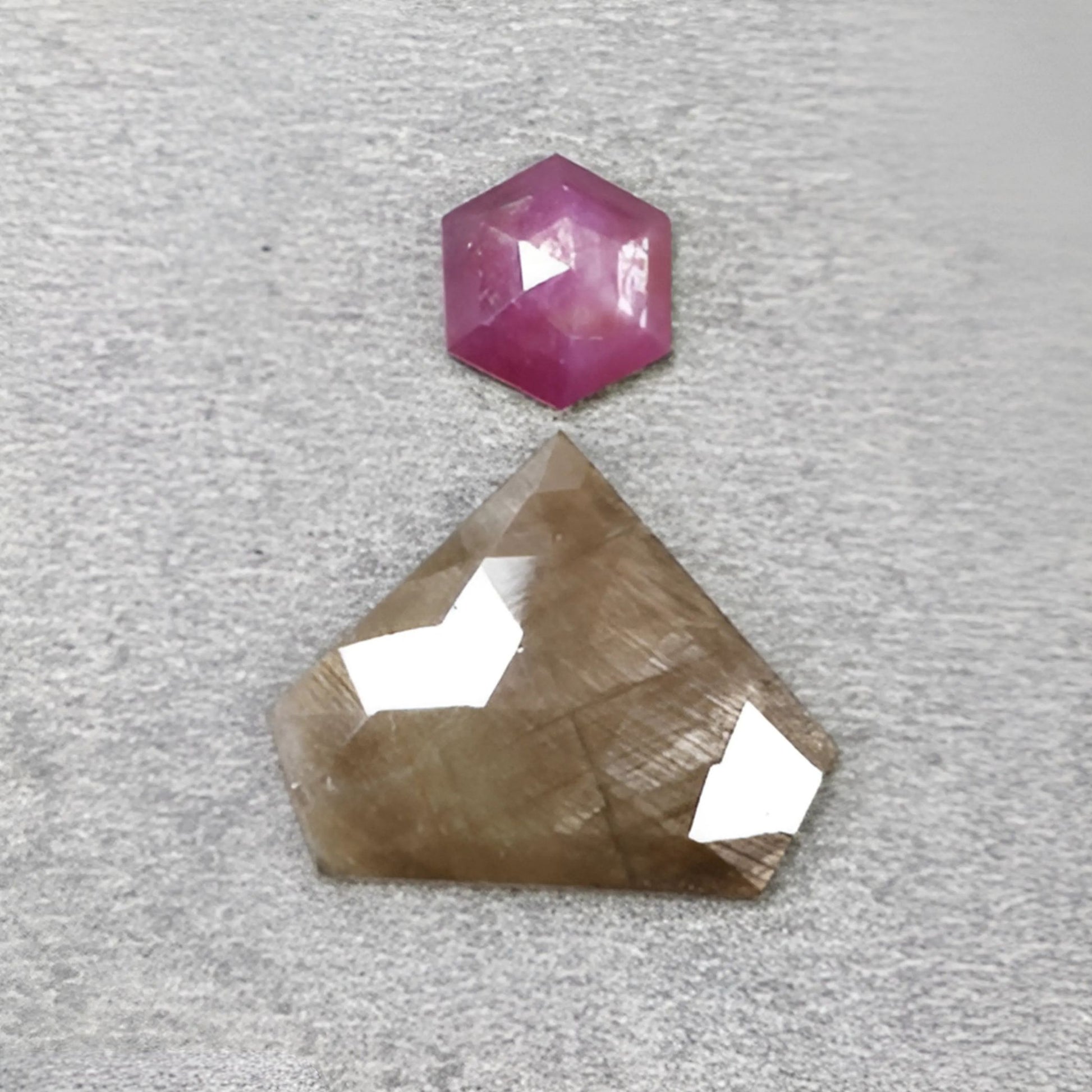 サファイア ローズカット ファンシーシェイプ