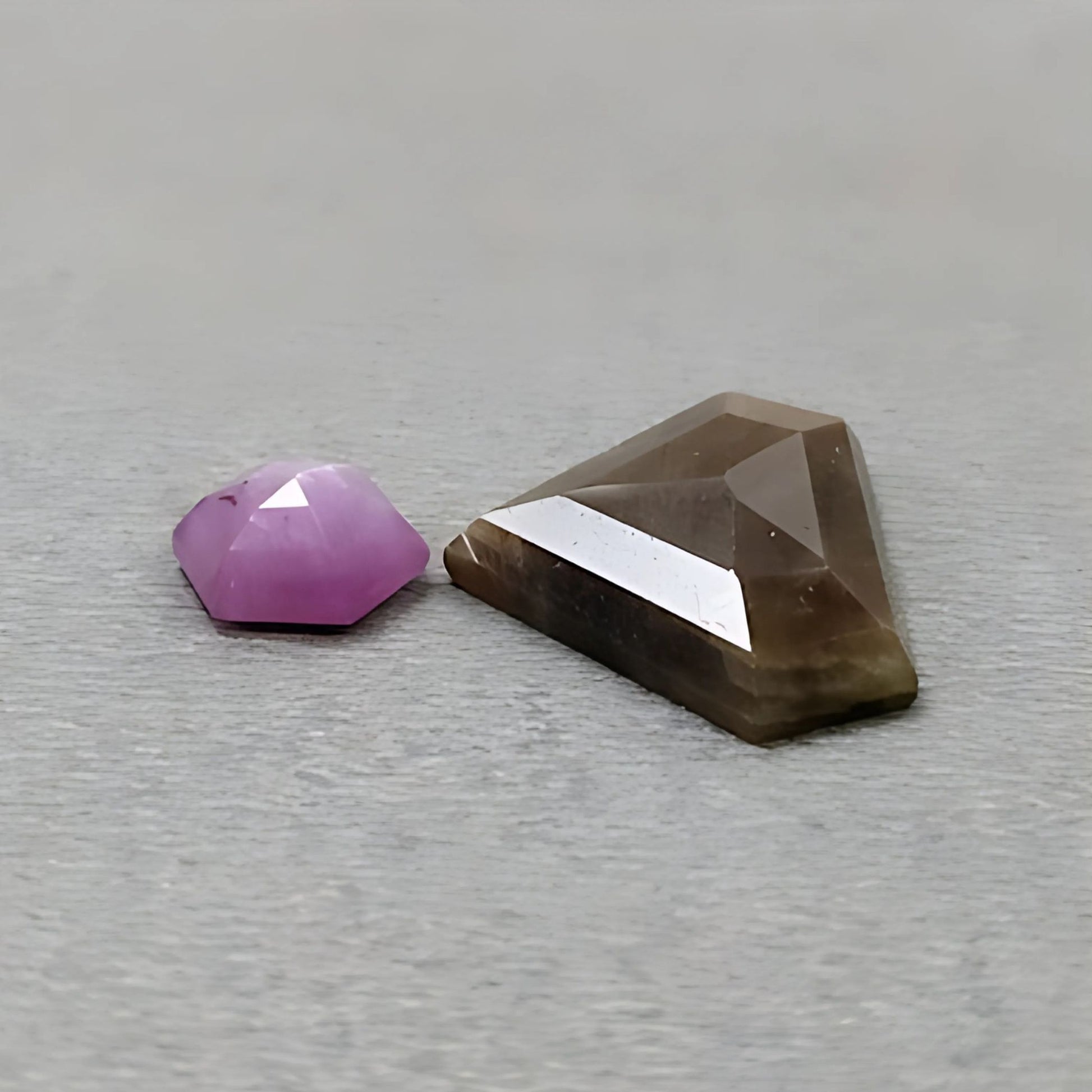 天然未经处理的蓝宝石