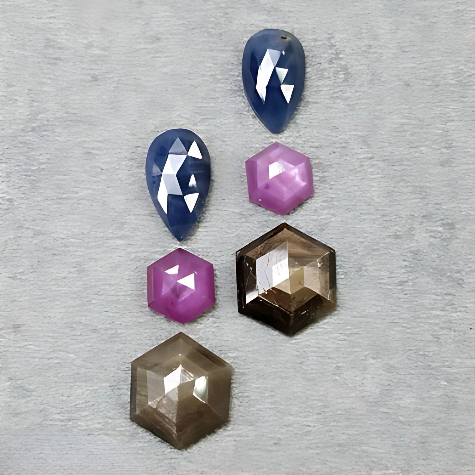 巧克力色蓝宝石六边形玫瑰切割