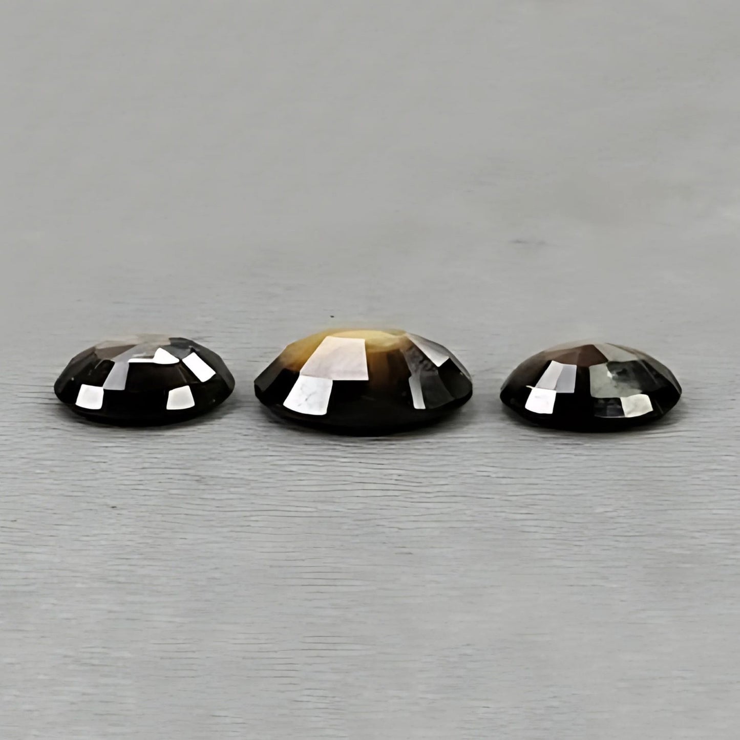 天然蓝宝石刻面切割