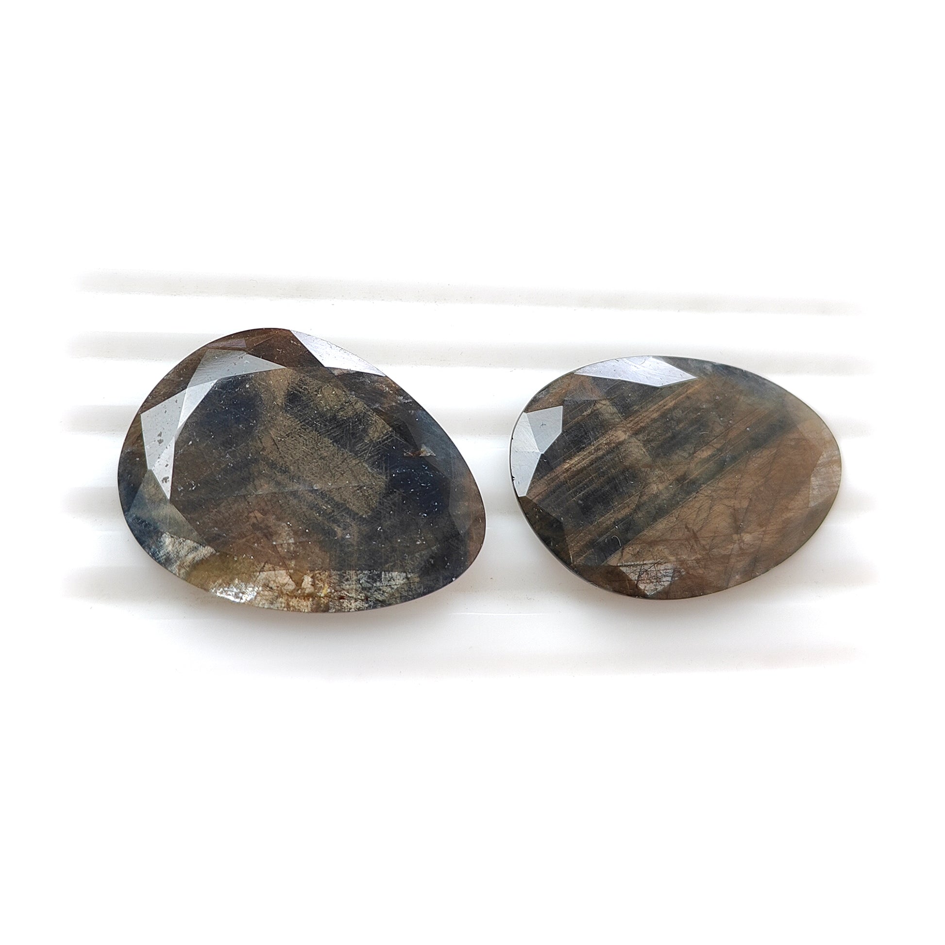 ゴールデンチョコレートサファイアファンシーファセットカット