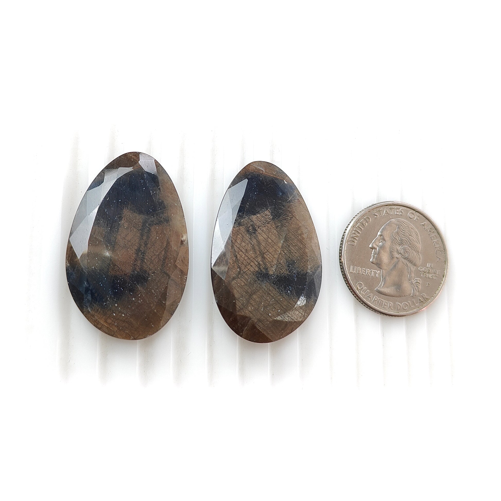 ゴールデンチョコレートサファイアファンシーファセットカット