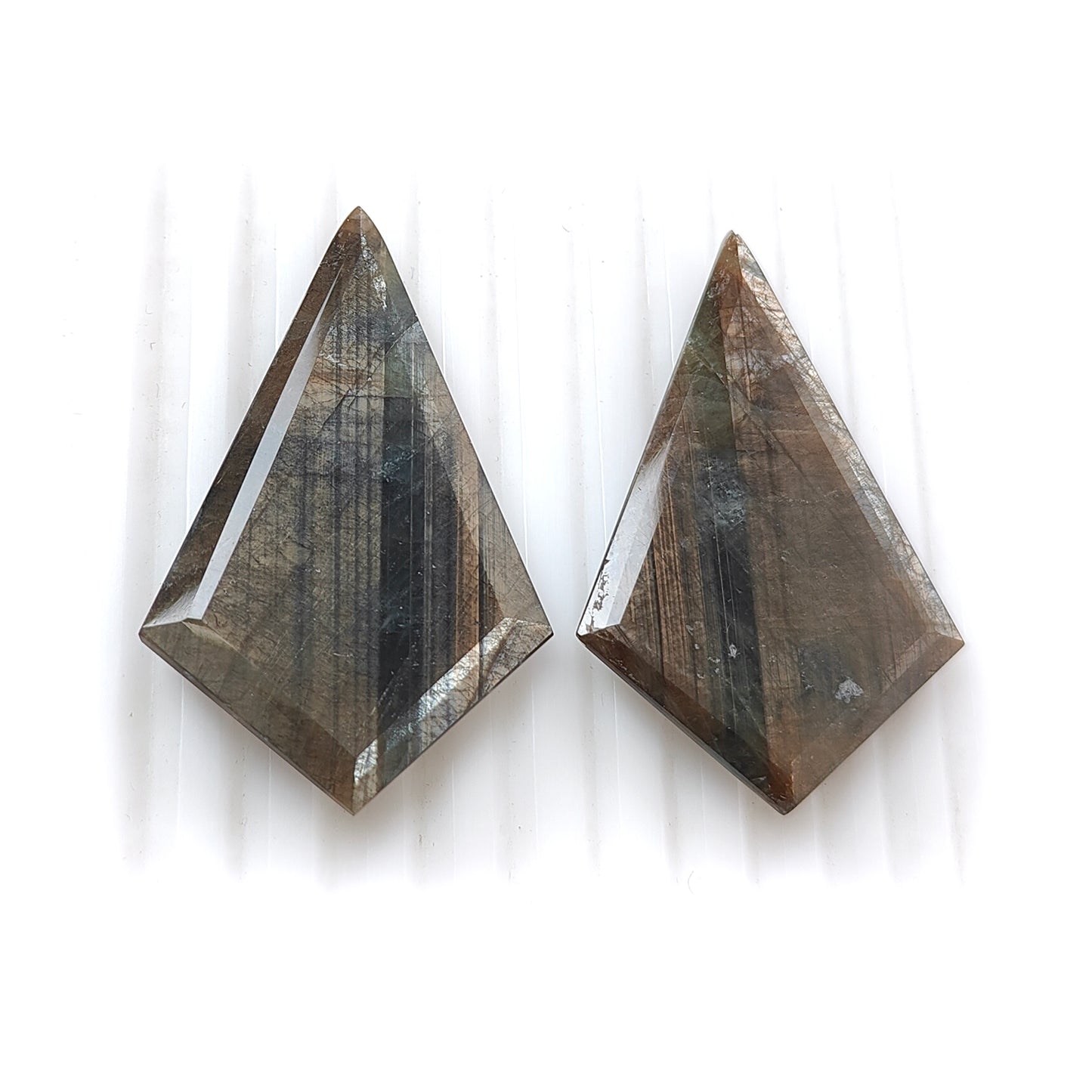 golden chocolate sapphire fancy faceted cut