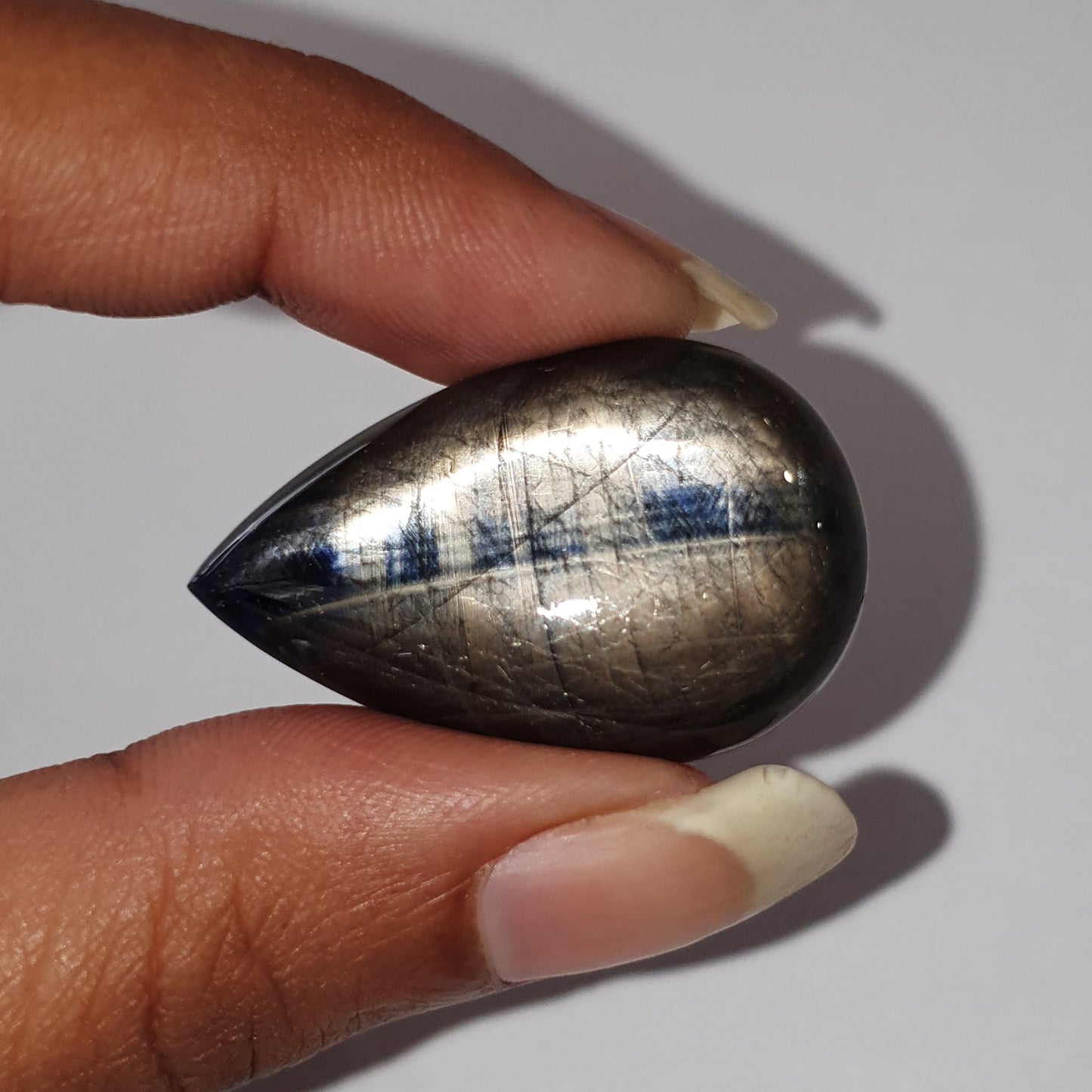 Sternsaphir-Edelstein