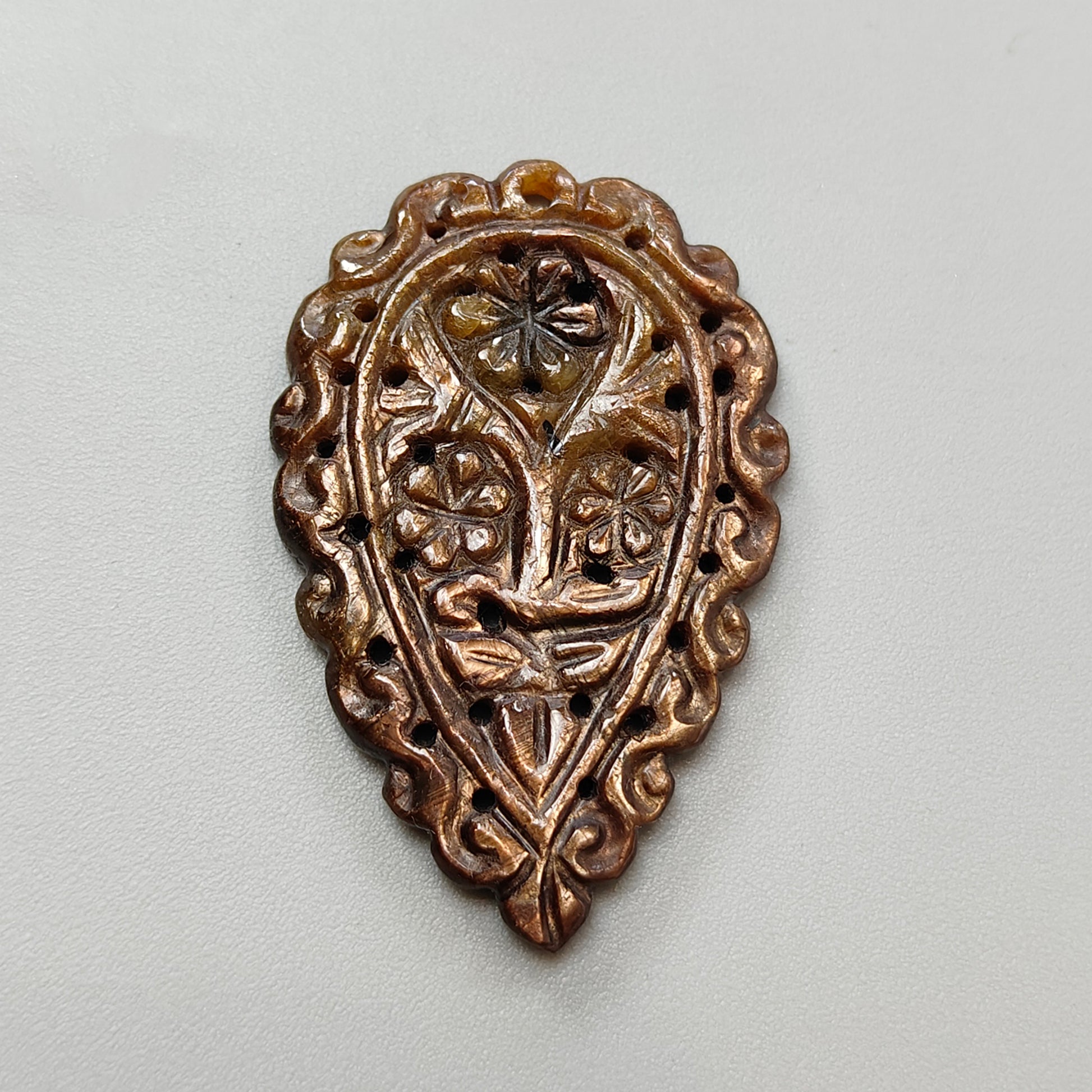 天然巧克力色蓝宝石