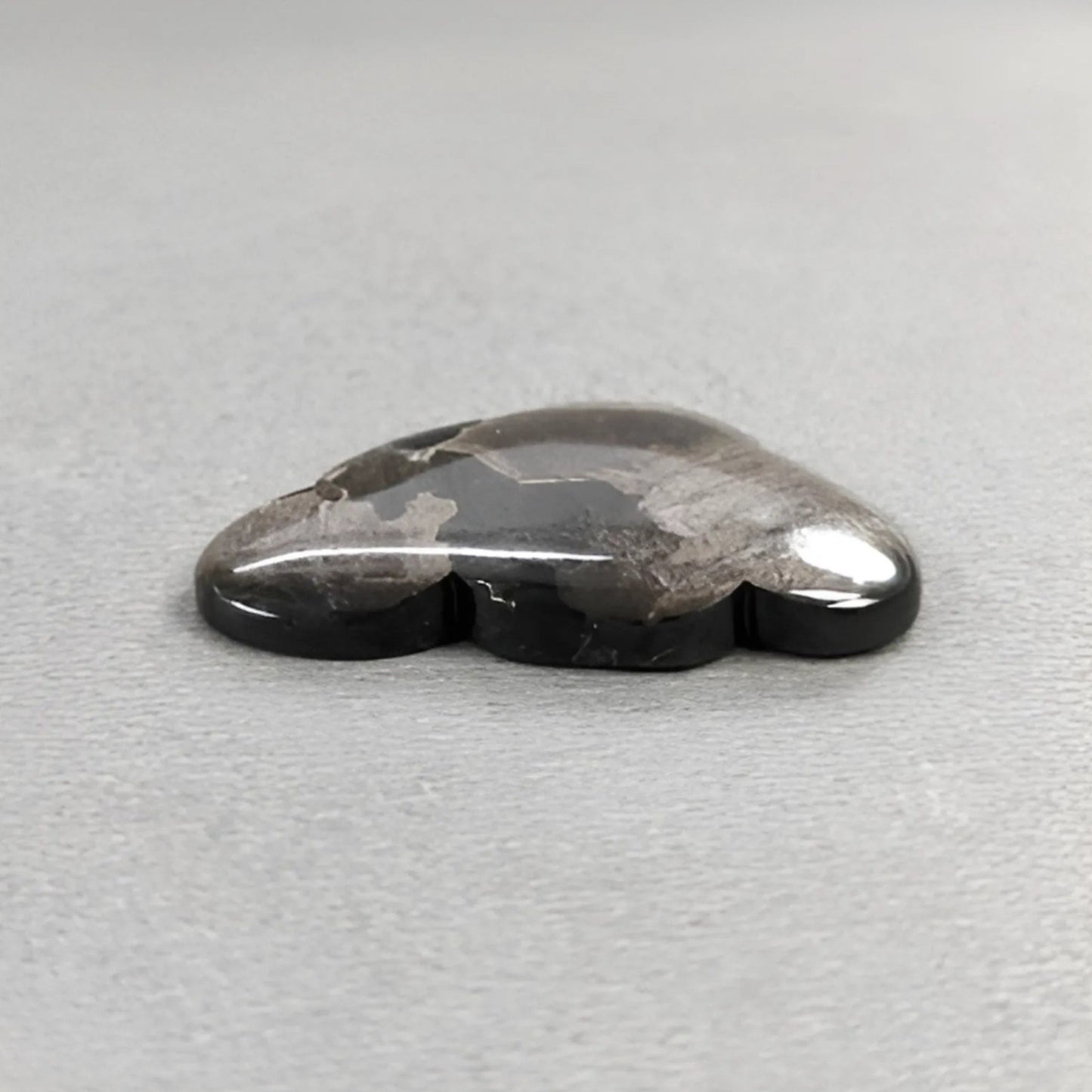 43.50cts Golden Chocolate Sapphire Gemstone Natural Untreated Carving Cloud Shape