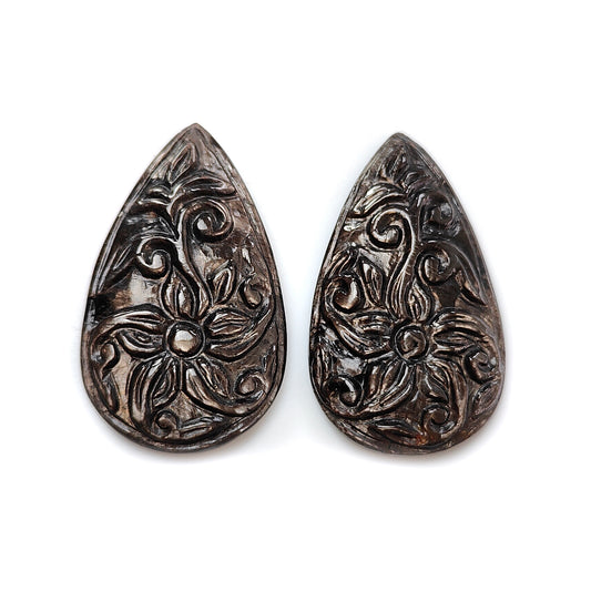 golden chocolate sapphire pear carving