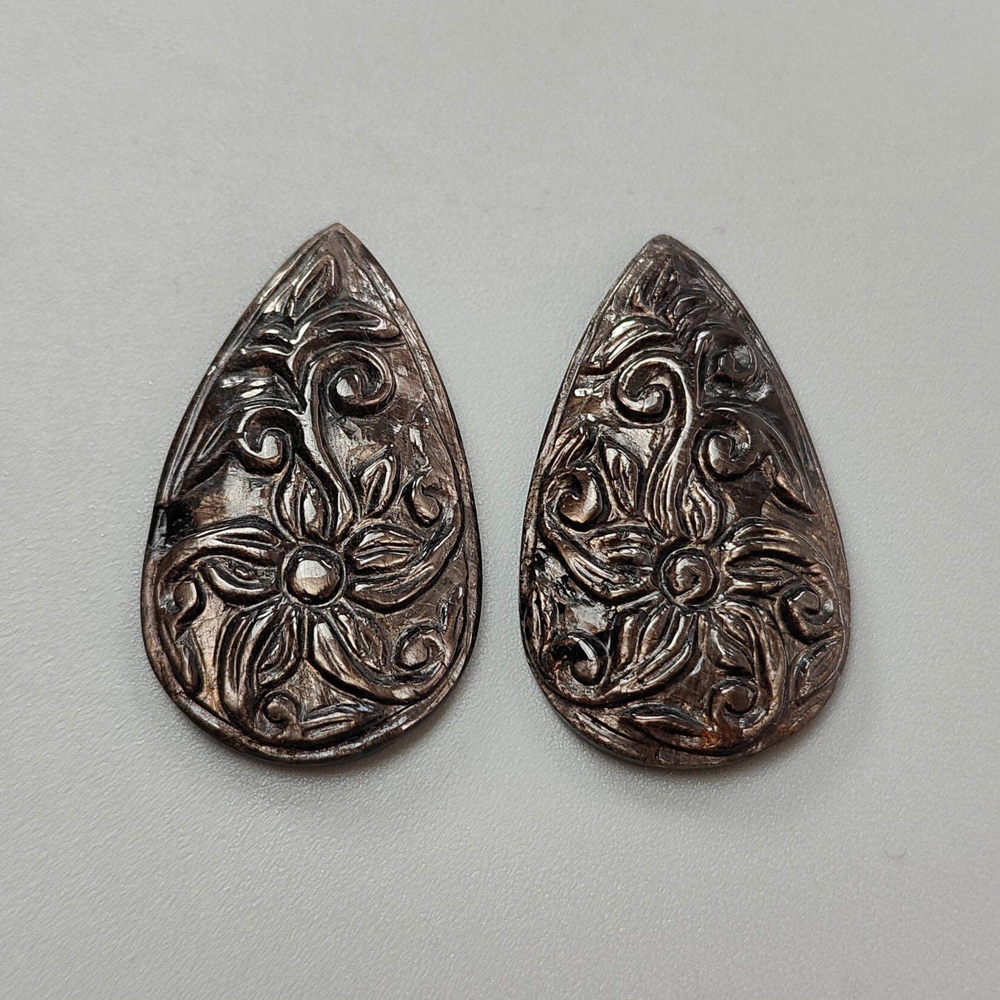 天然のゴールデンチョコレートサファイア