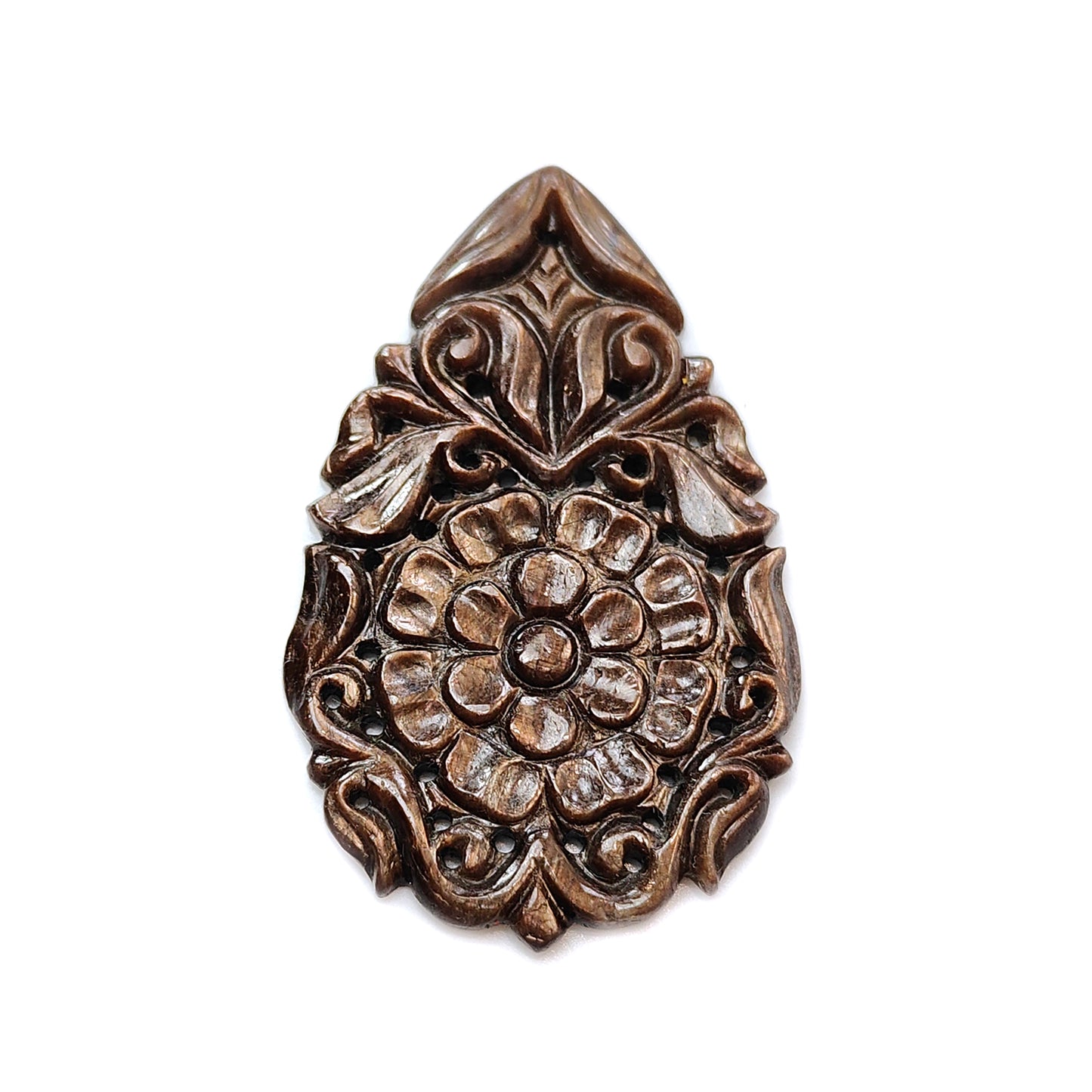 Golden Chocolate Sapphire Pear Carving