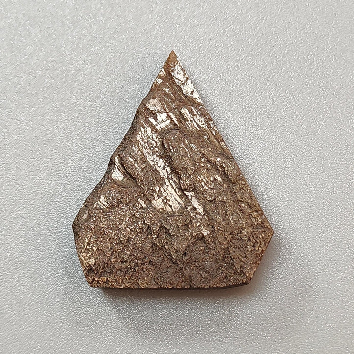 Golden Sapphire Crystal Specimen: 52.40cts Natural Untreated Golden Brown Chocolate Sapphire Gemstone Triangle Shape 32*26.5mm 1pc