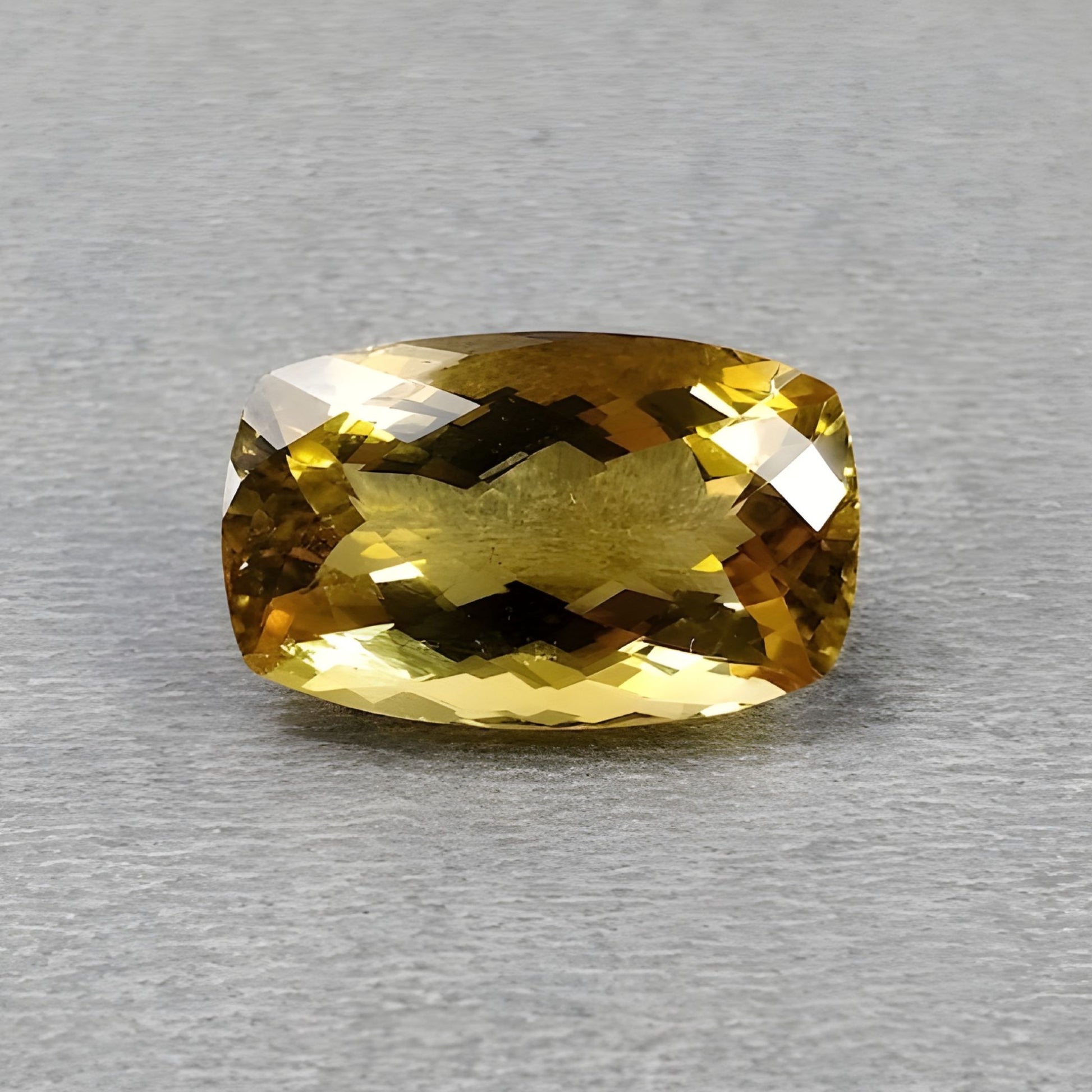 シトリンの誕生石