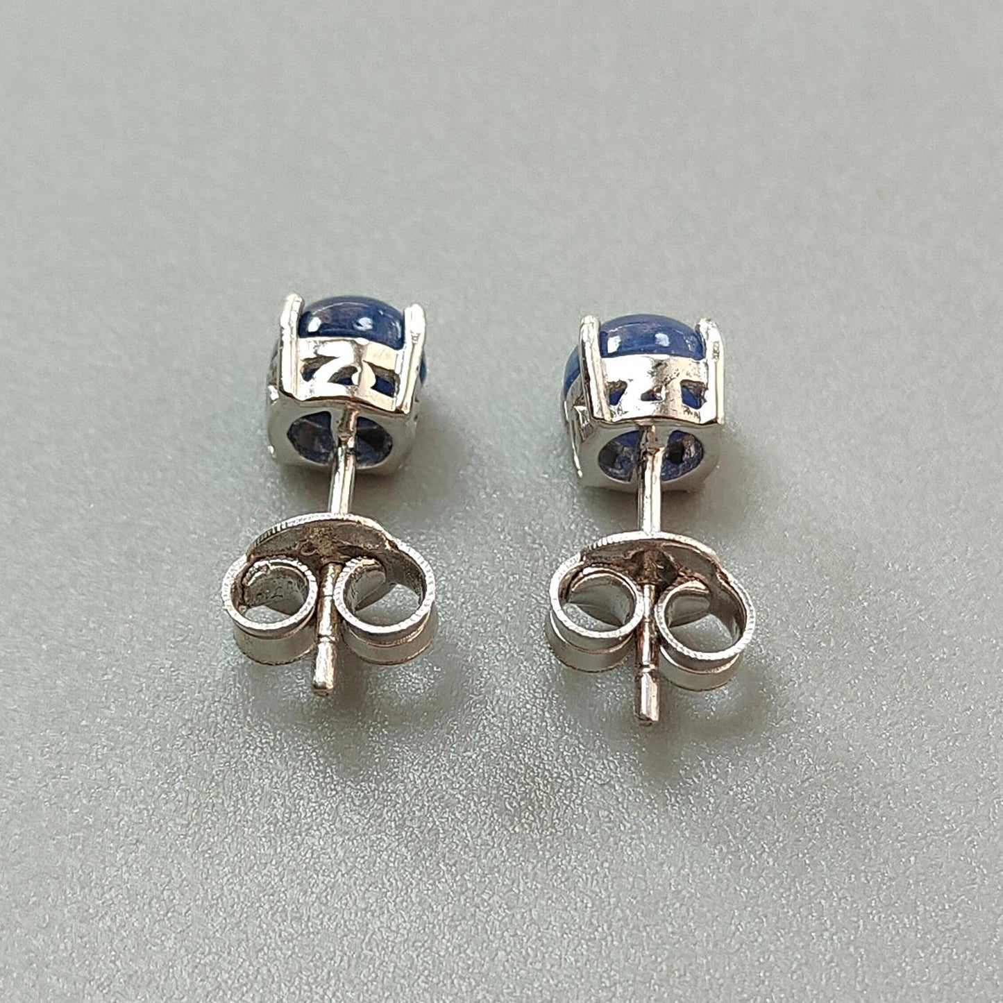 Blue Sapphire Plain Silver Earring: 1.95gms Natural Untreated Sapphire Round 925 Sterling Silver Prong Set Push Back Stud Earring 0.75"