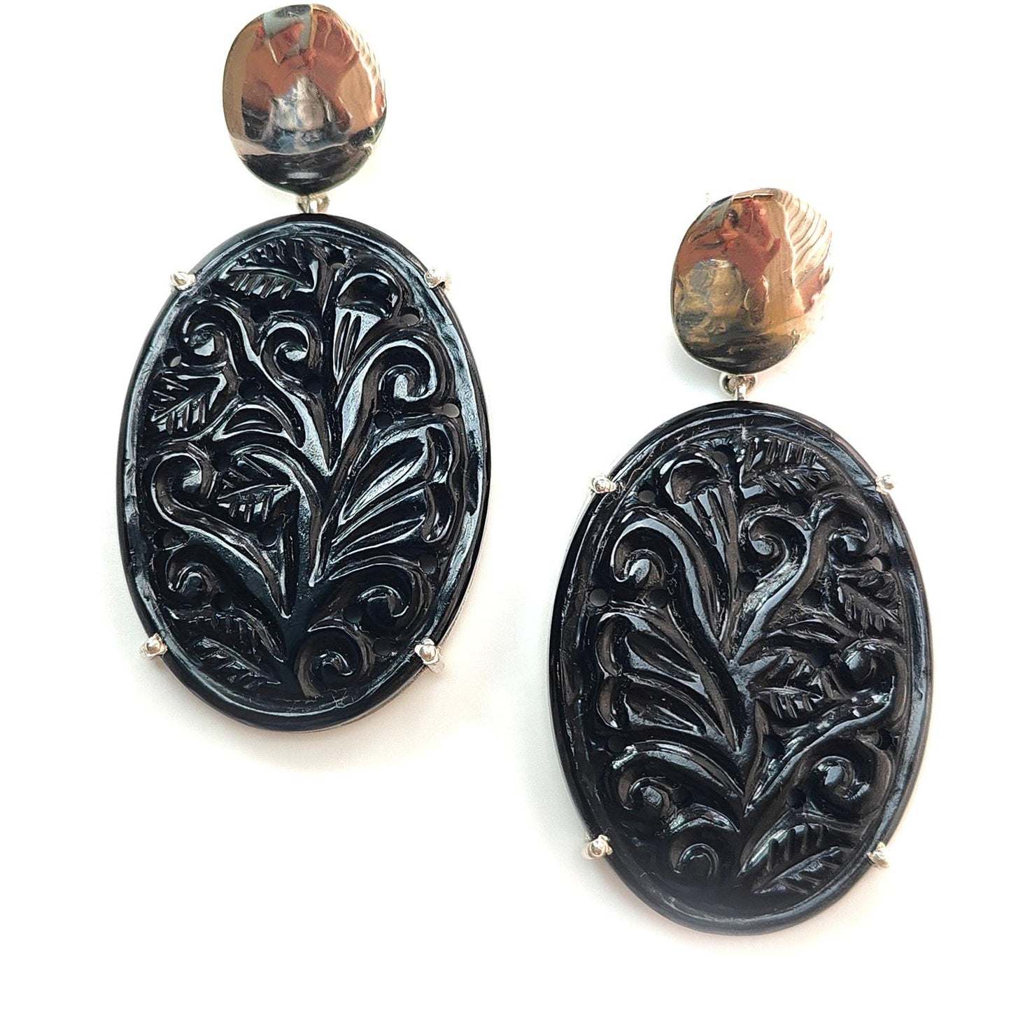 Black Onyx Carving Silver Earring: 16.36gms Natural Onyx Gemstone Oval Shape Hand Carved 925 Sterling Silver Prong Set Stud Push Back Earring 2.00"