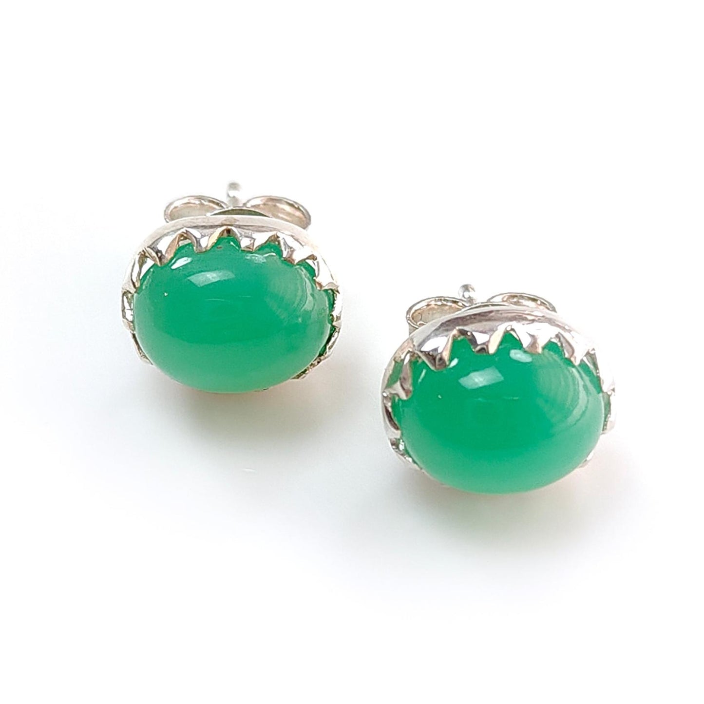 Green Chrysoprase Cabochon Silver Earring: 3.14gms Natural Chrysoprase Oval Plain 925 Sterling Silver Bezel Set Stud Push Back Earring 0.50"