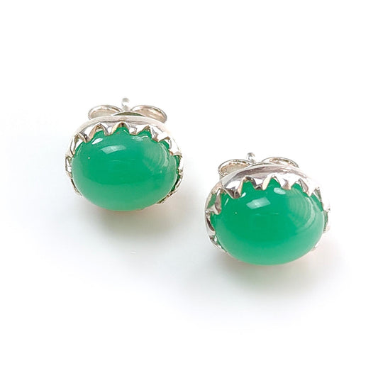 Green Chrysoprase Cabochon Silver Earring: 3.14gms Natural Chrysoprase Oval Plain 925 Sterling Silver Bezel Set Stud Push Back Earring 0.50"