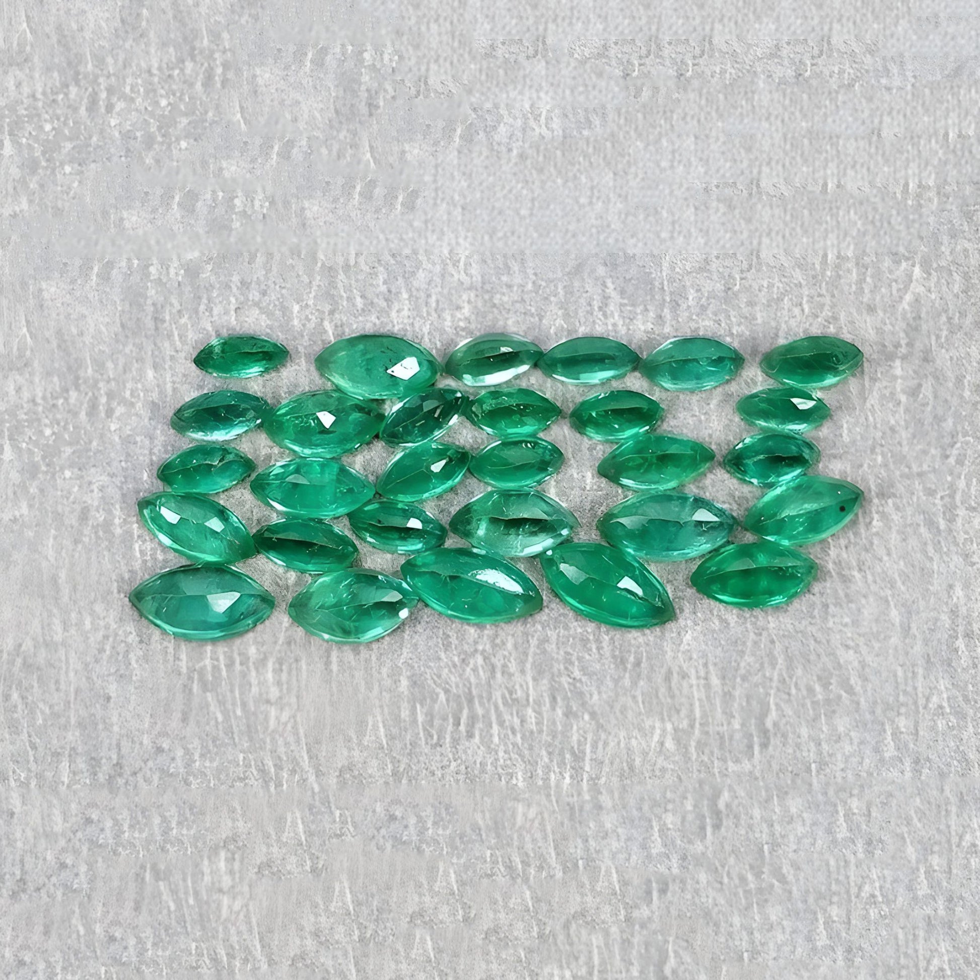 Smaragd für Schmuckset