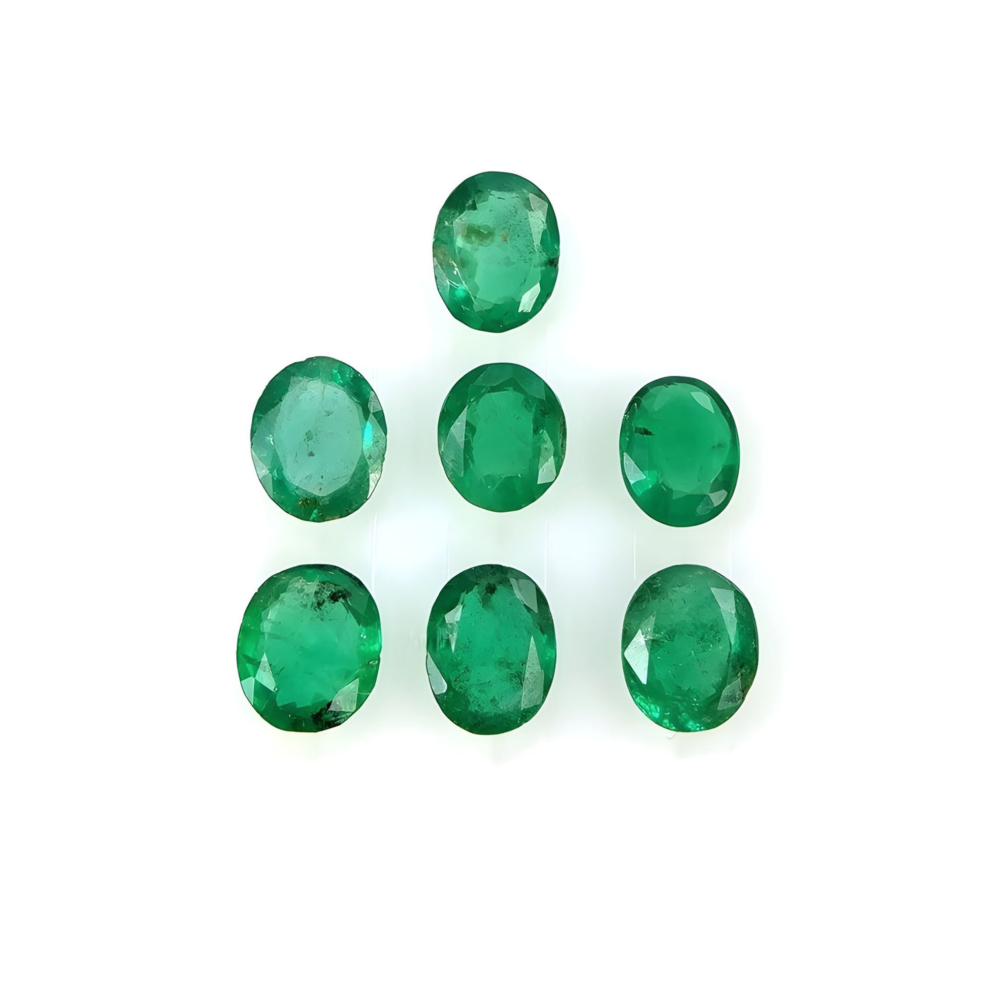 emarald faceted cut gemstone