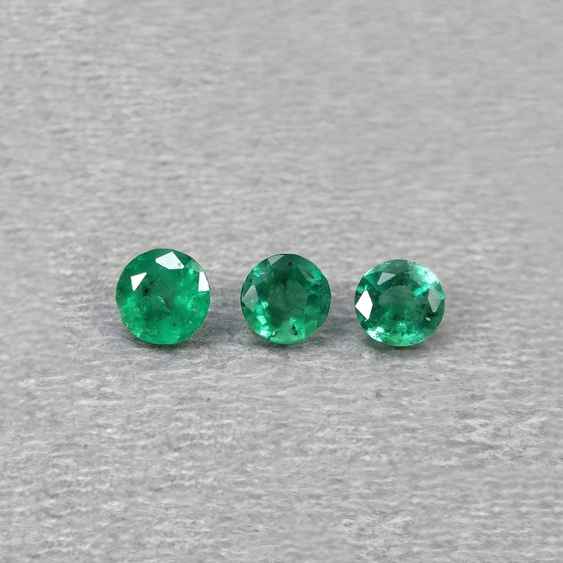 誕生石エメラルド