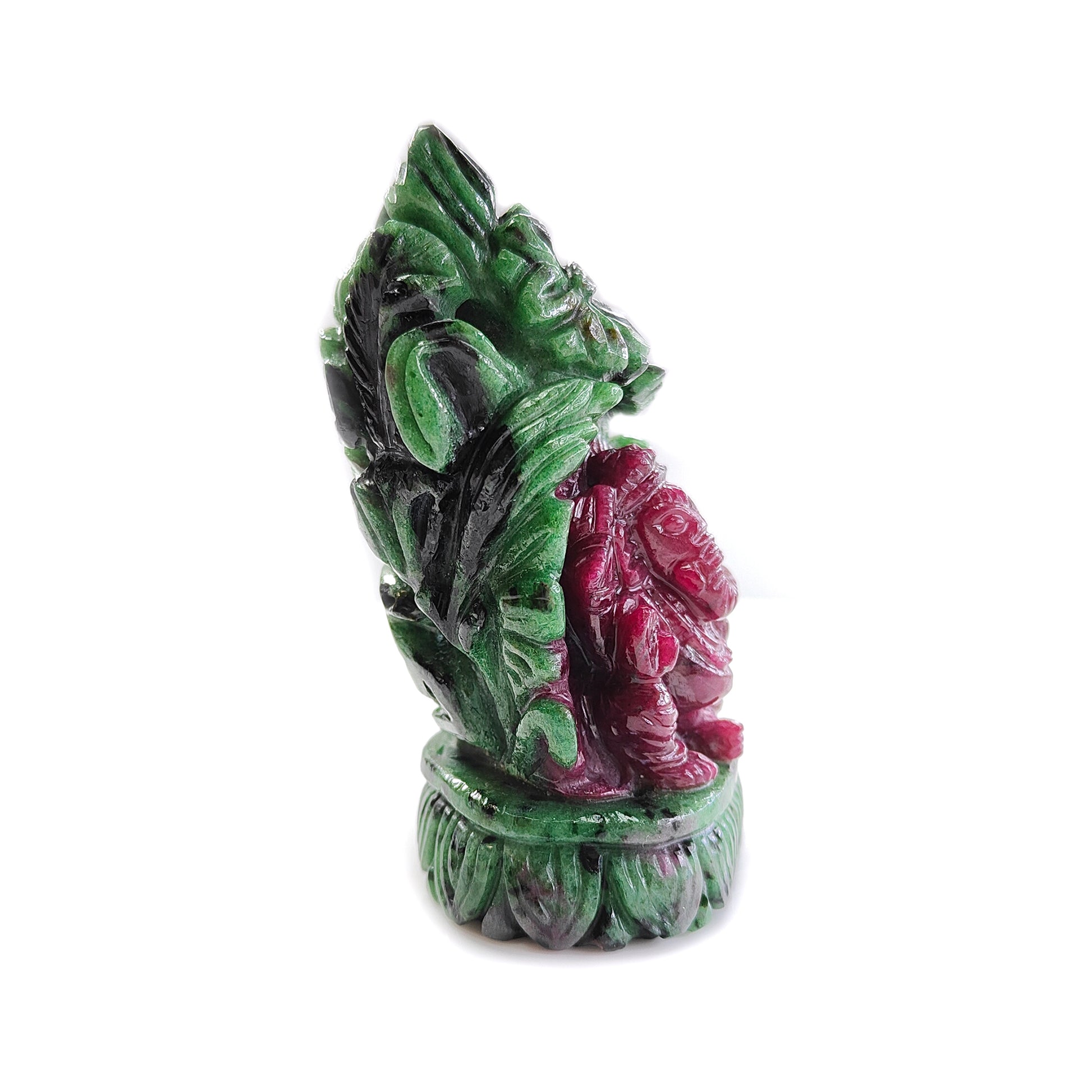 Schnitzerei von Lord Ganesha aus Rubin