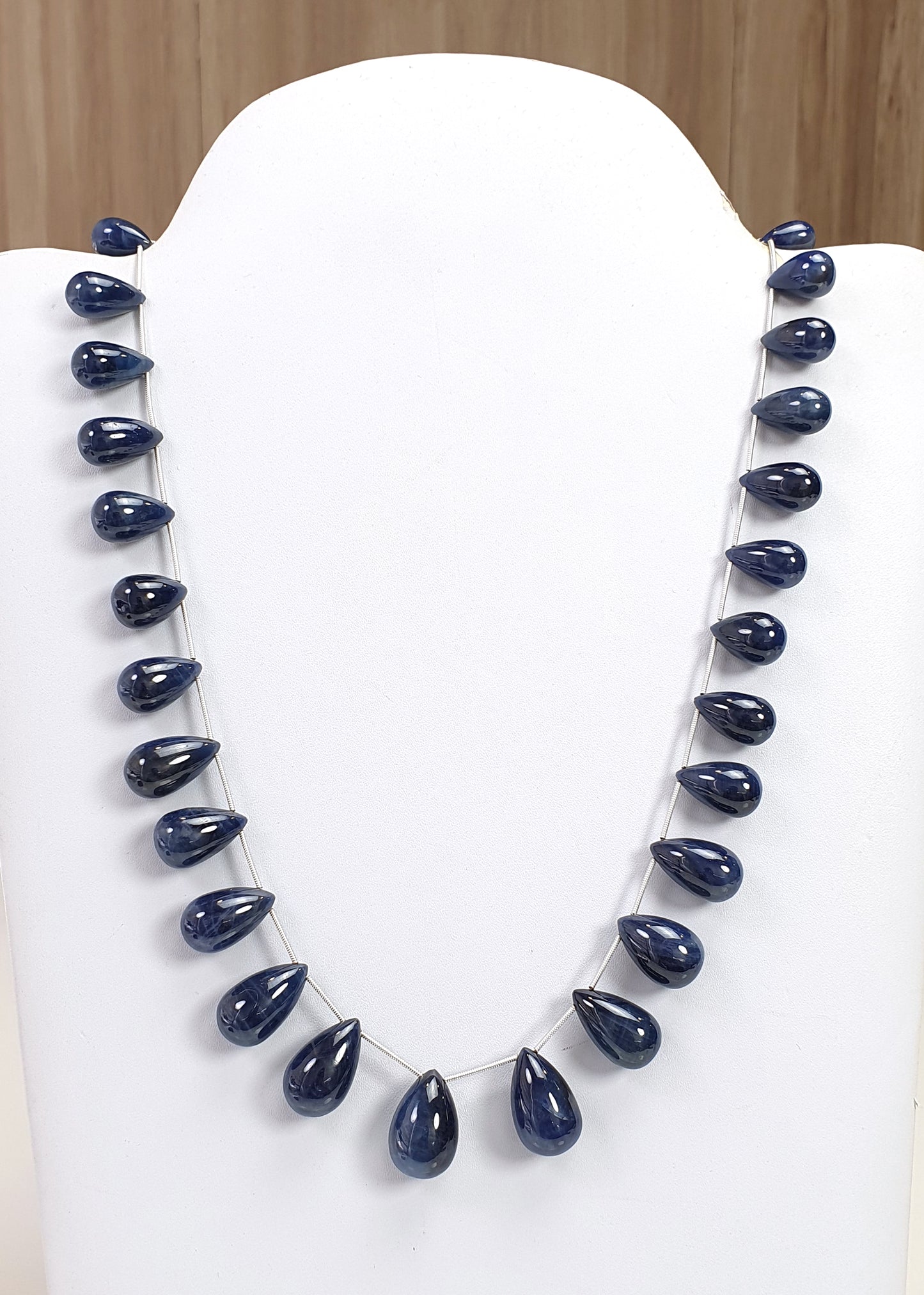 Blue Sapphire Plain Beads Necklace : 649.80cts Natural Sapphire Gemstone Plain Teardrop Beads Necklace 14mm - 22.5mm 20"
