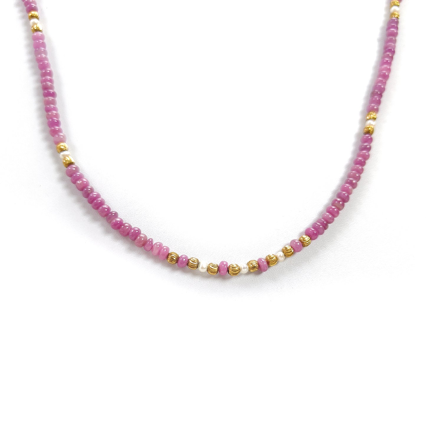 Латунне намисто з рожевого рубіну