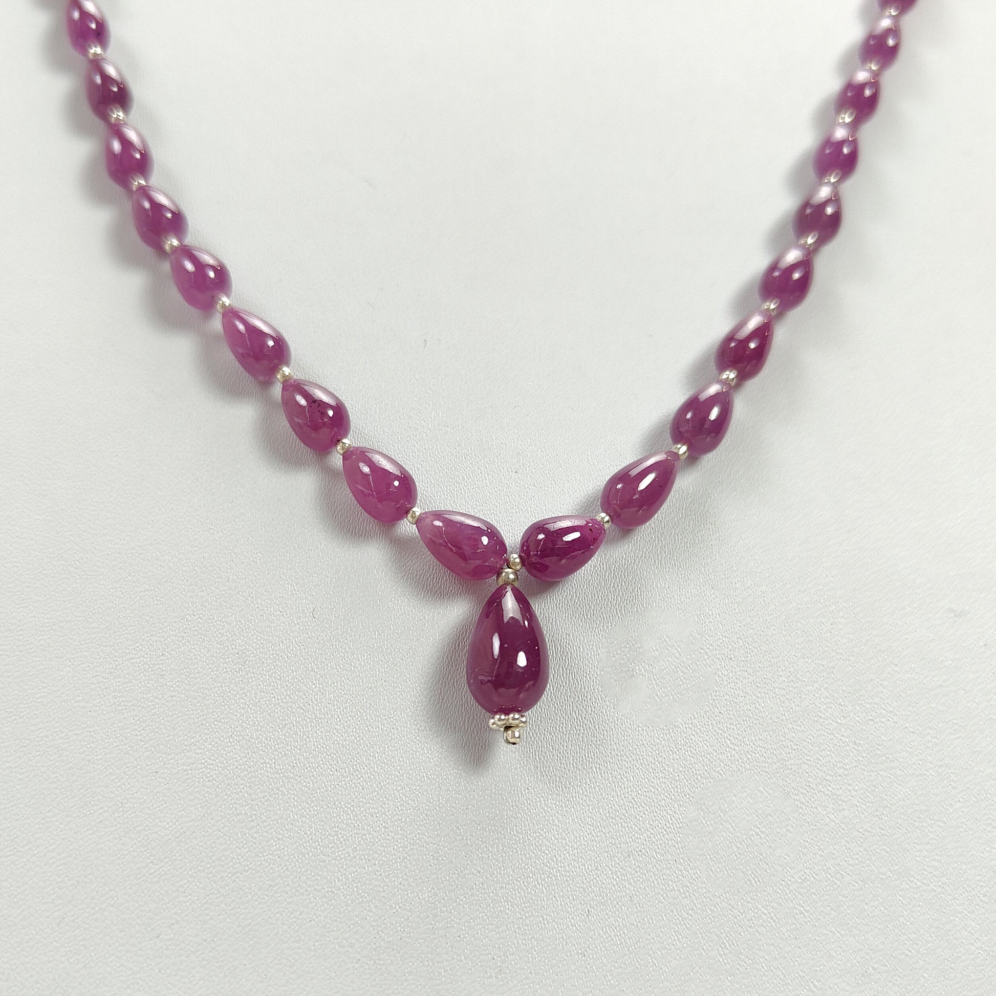 パープルルビープレーンティアドロップシルバーネックレス