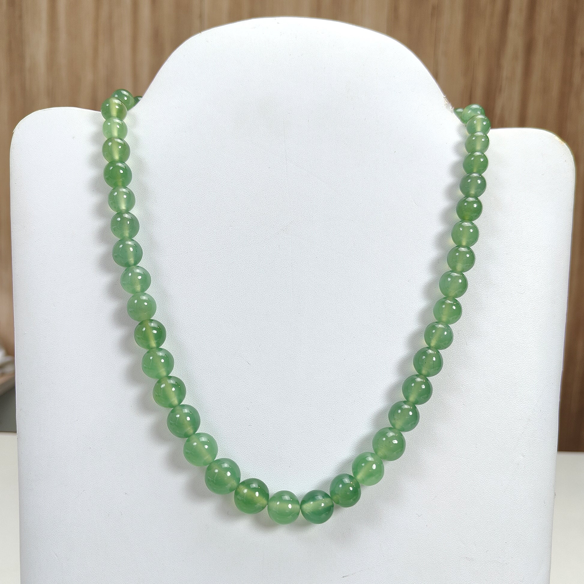 Collana rotonda con perline semplici serpentine