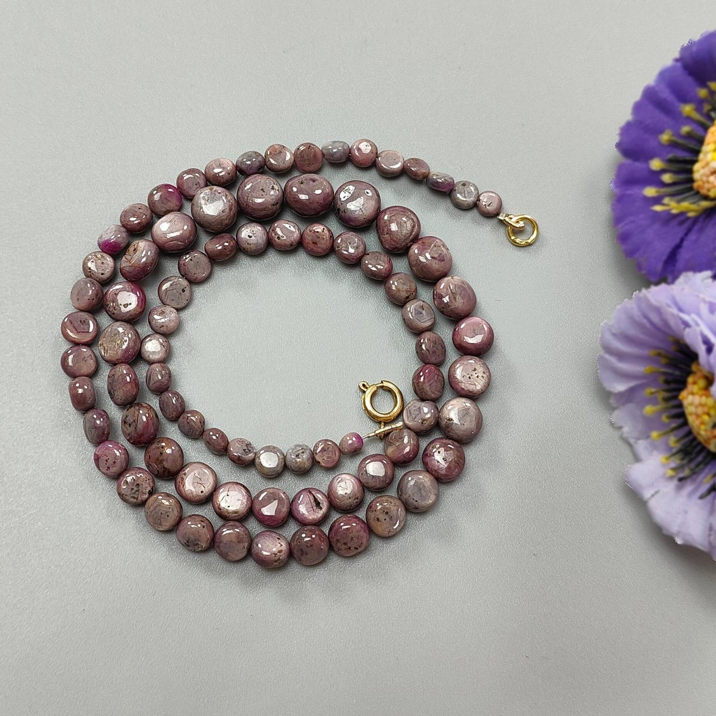 Pink Sapphire Gemstone Beads Necklace: 28.50gms Natural Untreated Unheated Sapphire Plain Round Brass Necklace 4mm - 8mm 19"