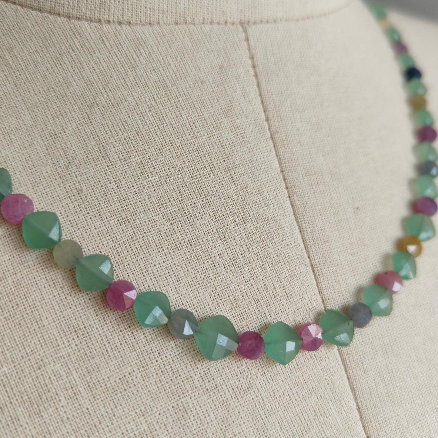 Sapphire & Quartz Beads Necklace :13.86gms 925 Sterling Silver Multi Sapphire Green Quartz Briolette Faceted Round Cushion Necklace 18"