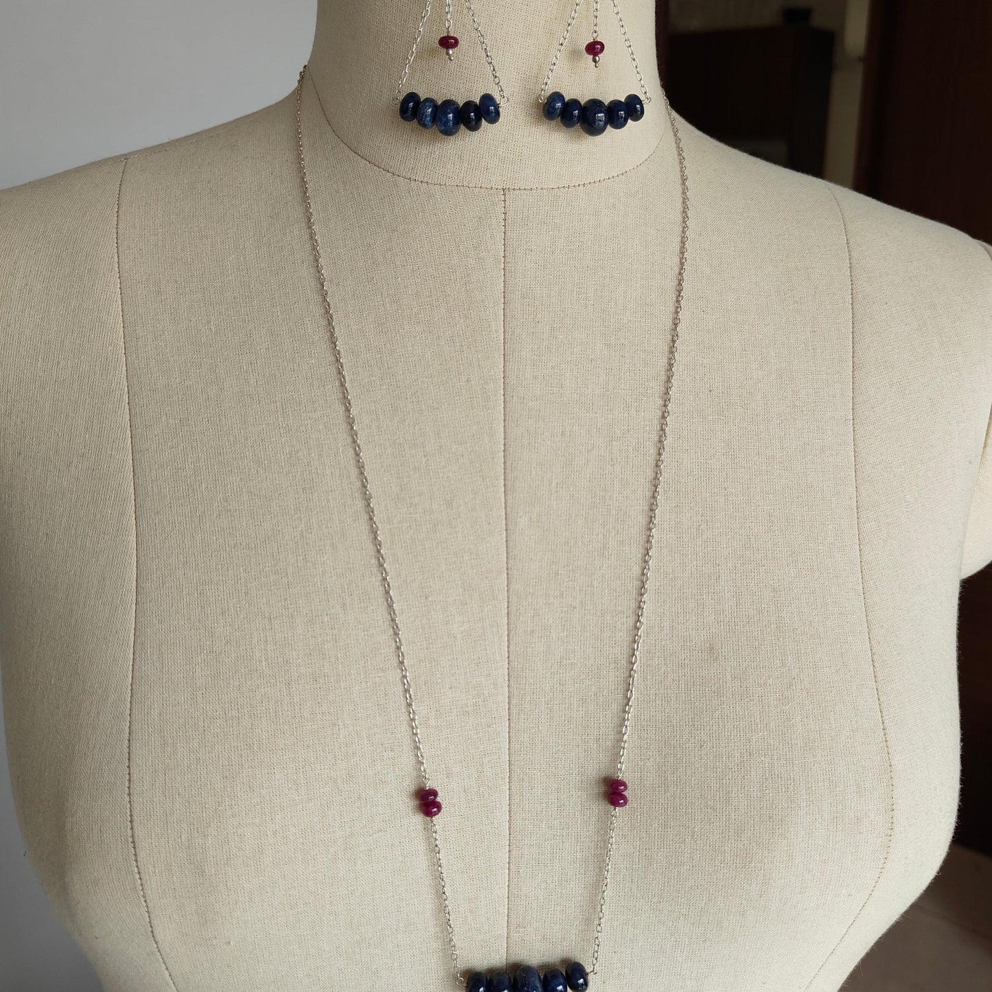 Sapphire & Ruby Beads Necklace And Earring : 26.27gms 925 Silver Natural Untreated Gemstone Beads Necklace Drop Dangle Earring Jewelry Set