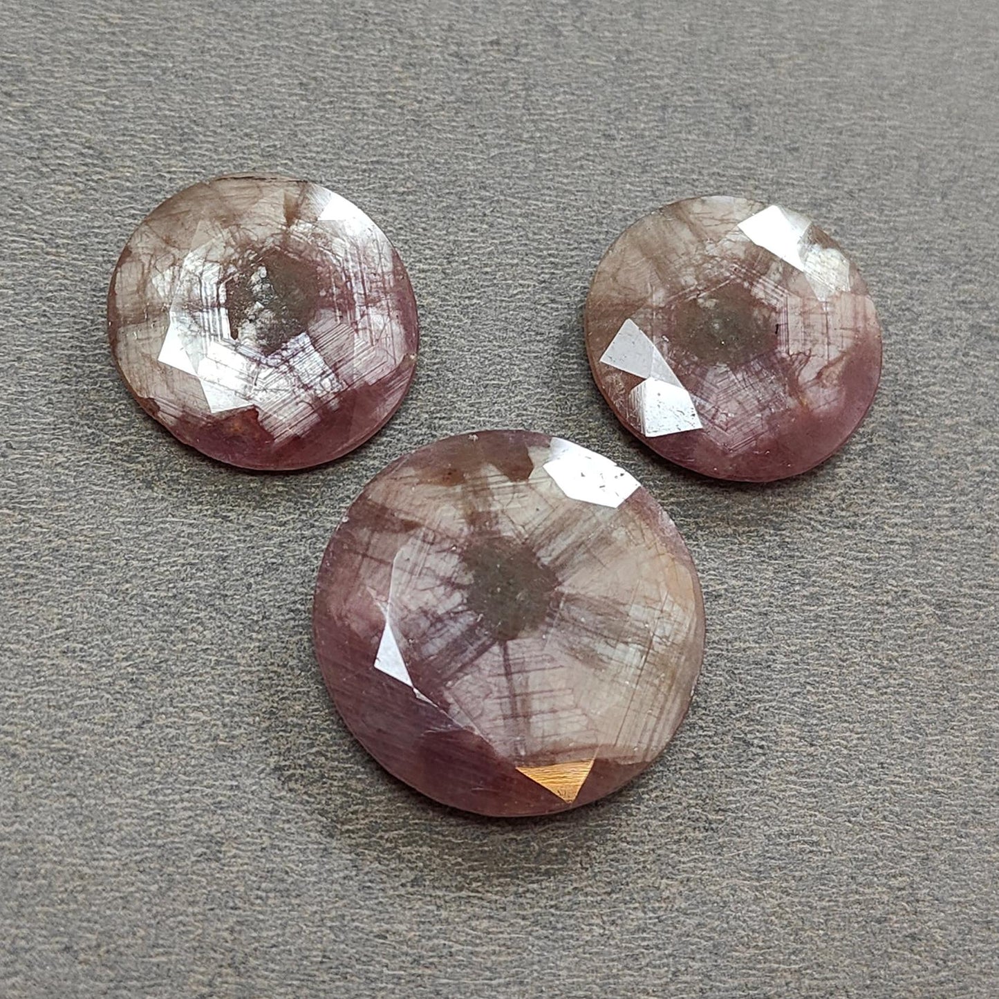 Multi Sapphire Gemstone Normal Cut Trapiche : 105.30cts Natural Untreated Raspberry Sheen Sapphire Round Shape 22mm - 27mm 3pcs