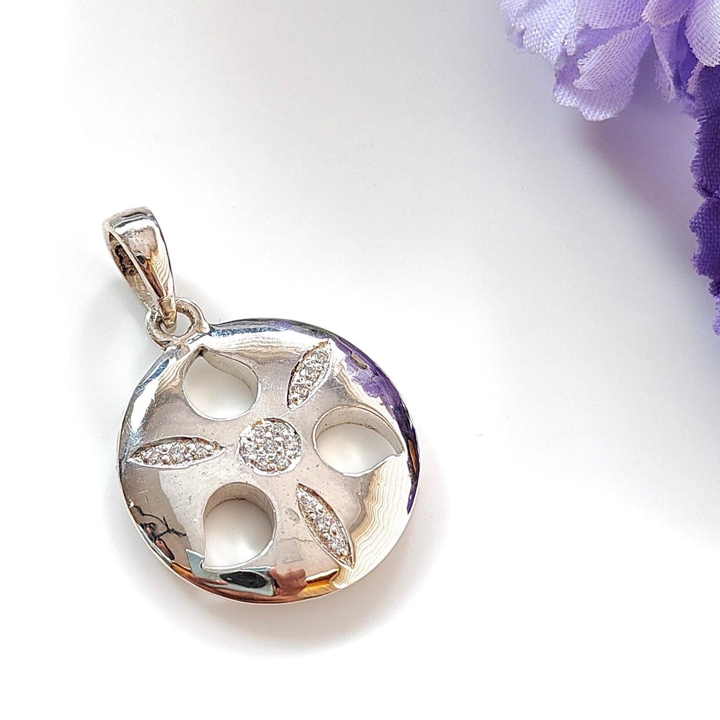 925 Sterling Silver CZ Pendant : 9.34gms (apx) Fashion Round Cubic Zirconia Pendant With Normal Loop 1.25" Gift For Her